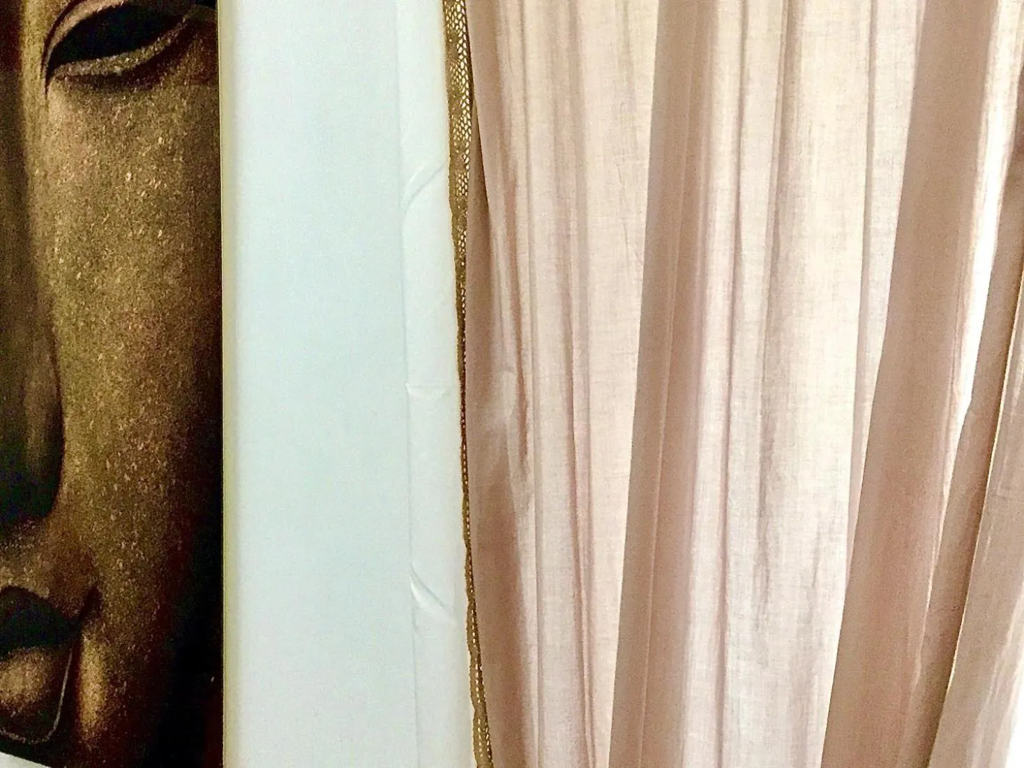 Decorative detail in Guest House Maria