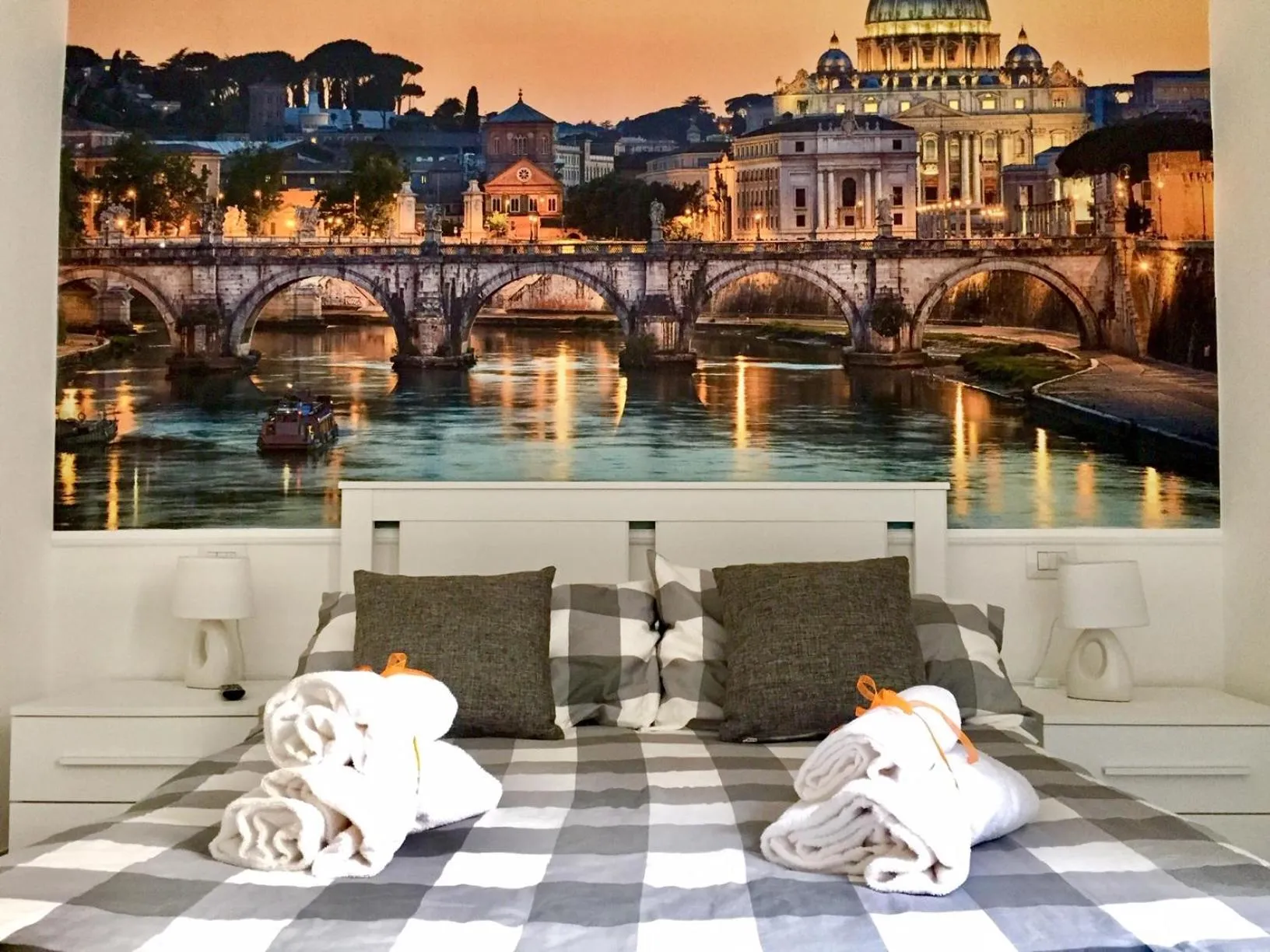 Decorative detail in Guest House Maria