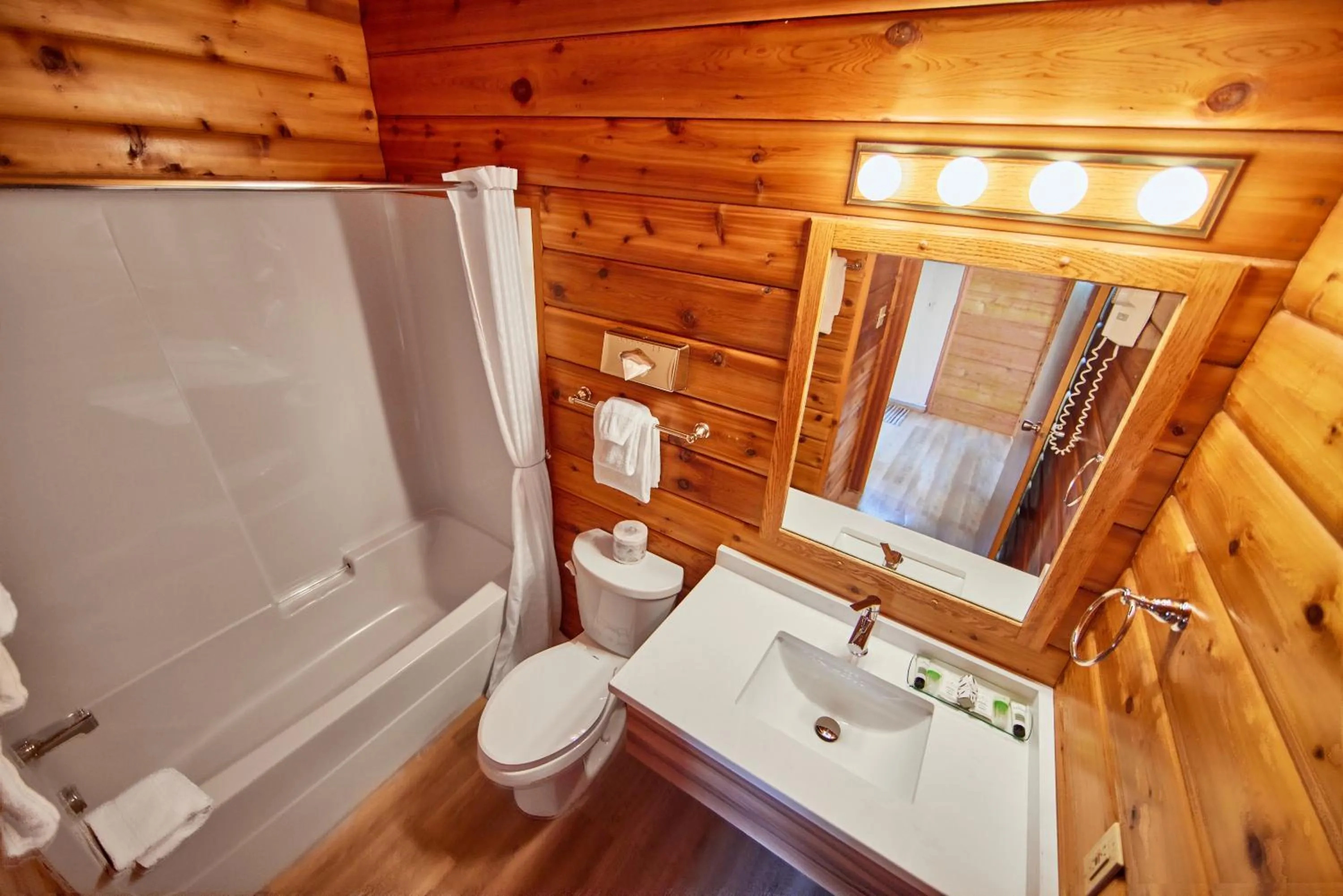 Jasper House Bungalows