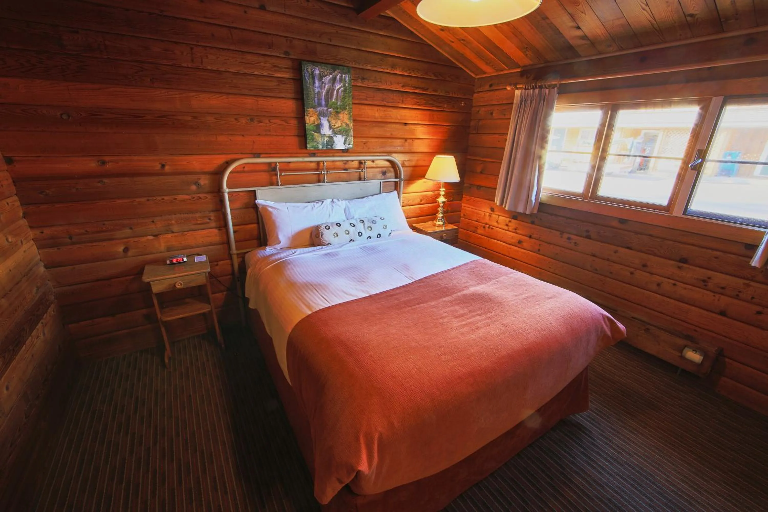 Jasper House Bungalows