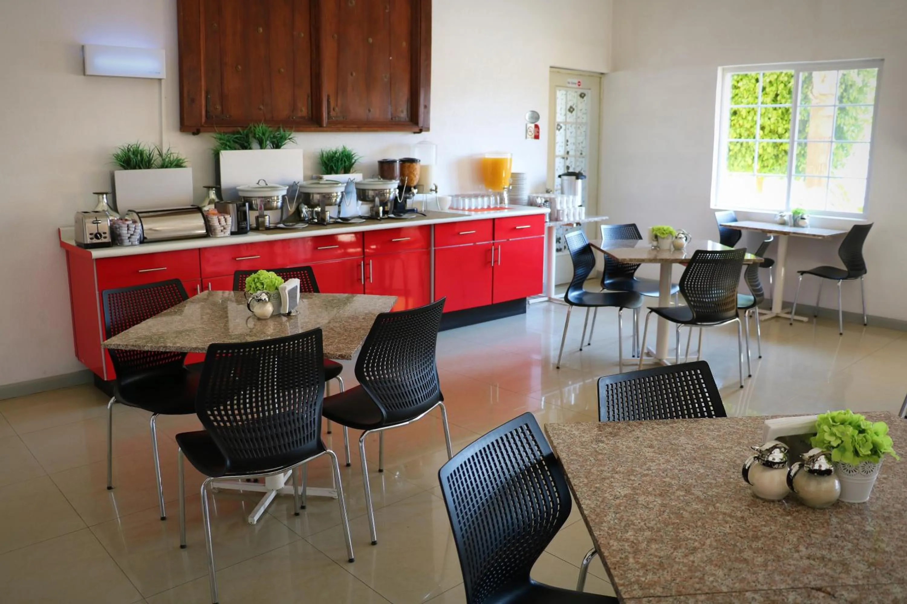 Restaurant/places to eat in Zar Queretaro