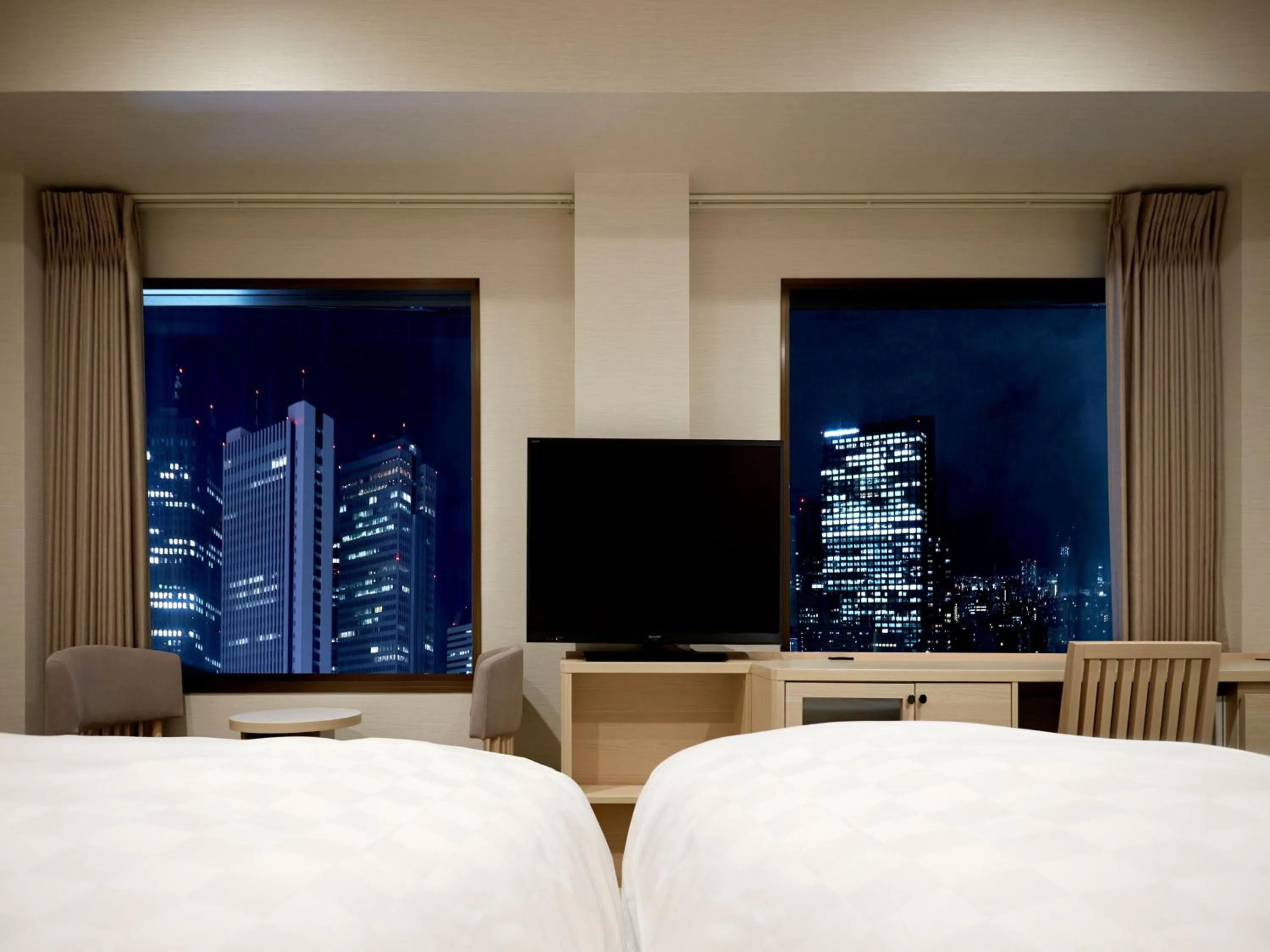 Bed in Shinjuku Prince Hotel