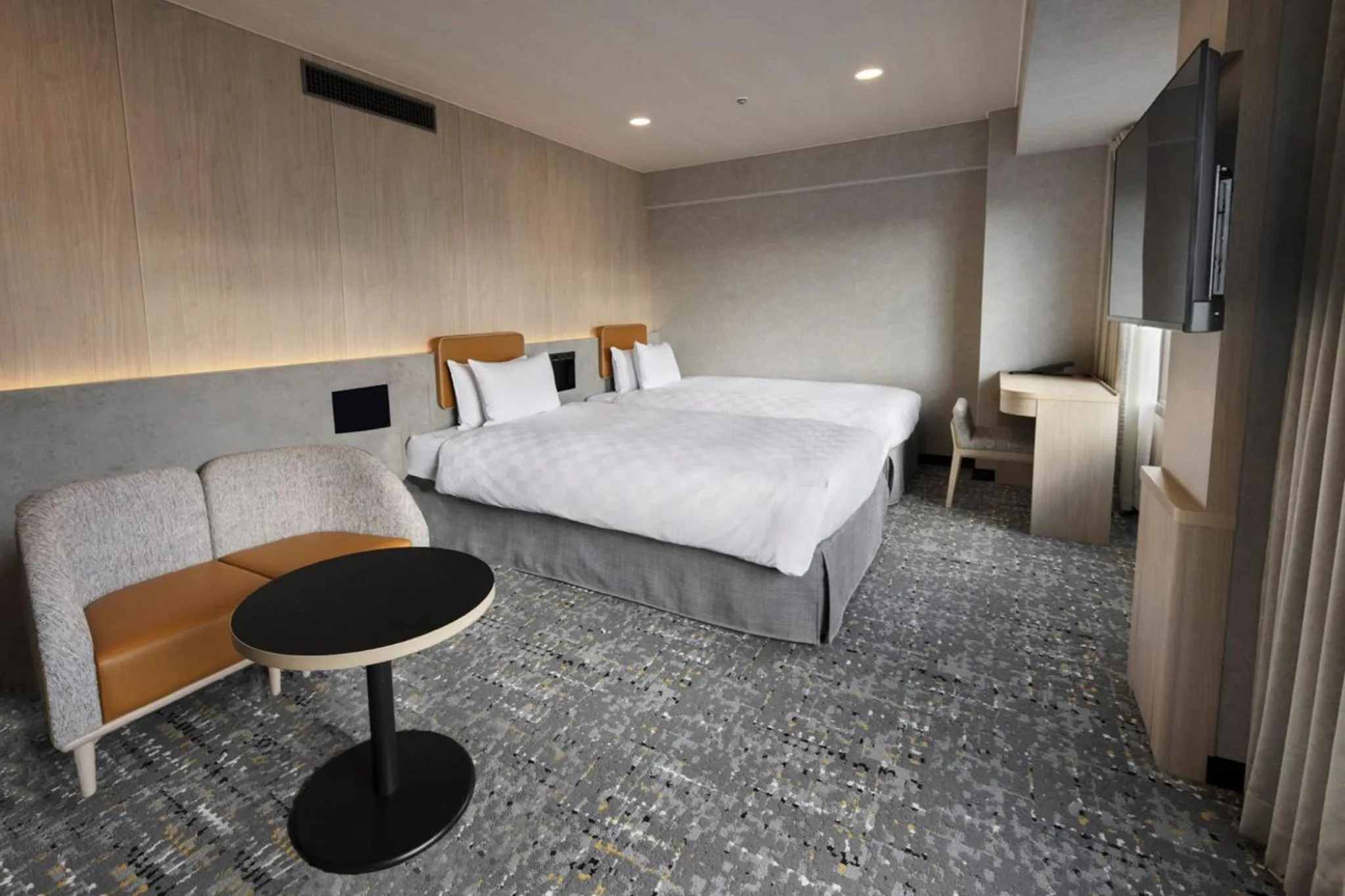 Photo of the whole room, Bed in Shinjuku Prince Hotel