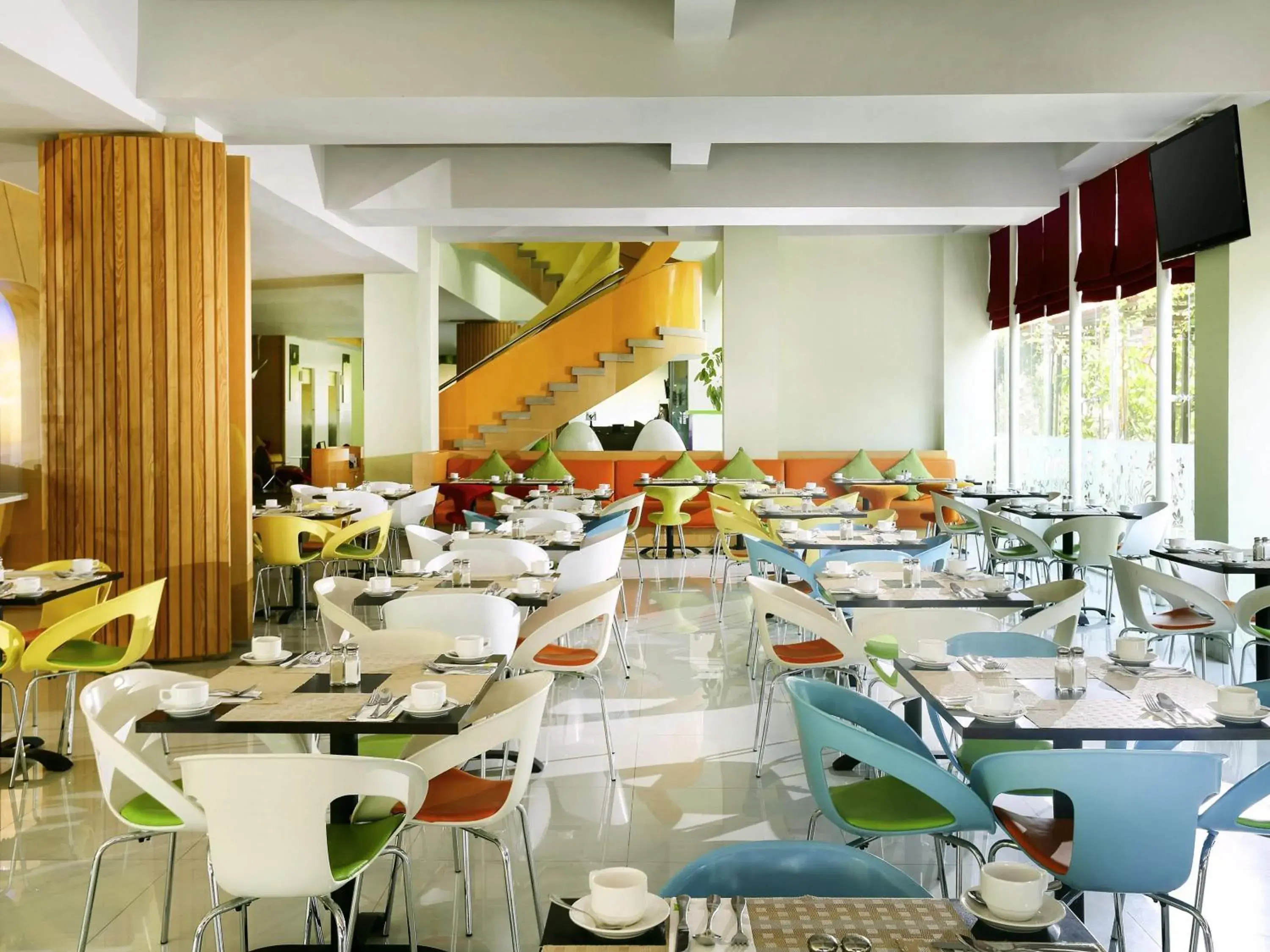 Restaurant/places to eat in ibis Styles Yogyakarta Restaurant/places to eat in ibis Styles Yogyakarta