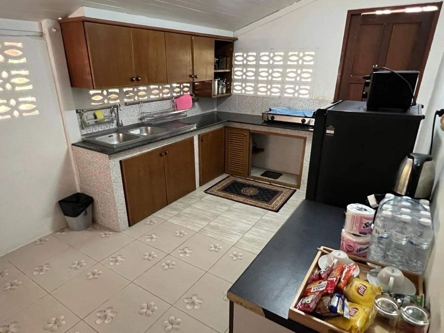 Kitchen or kitchenette in Bangpo Village