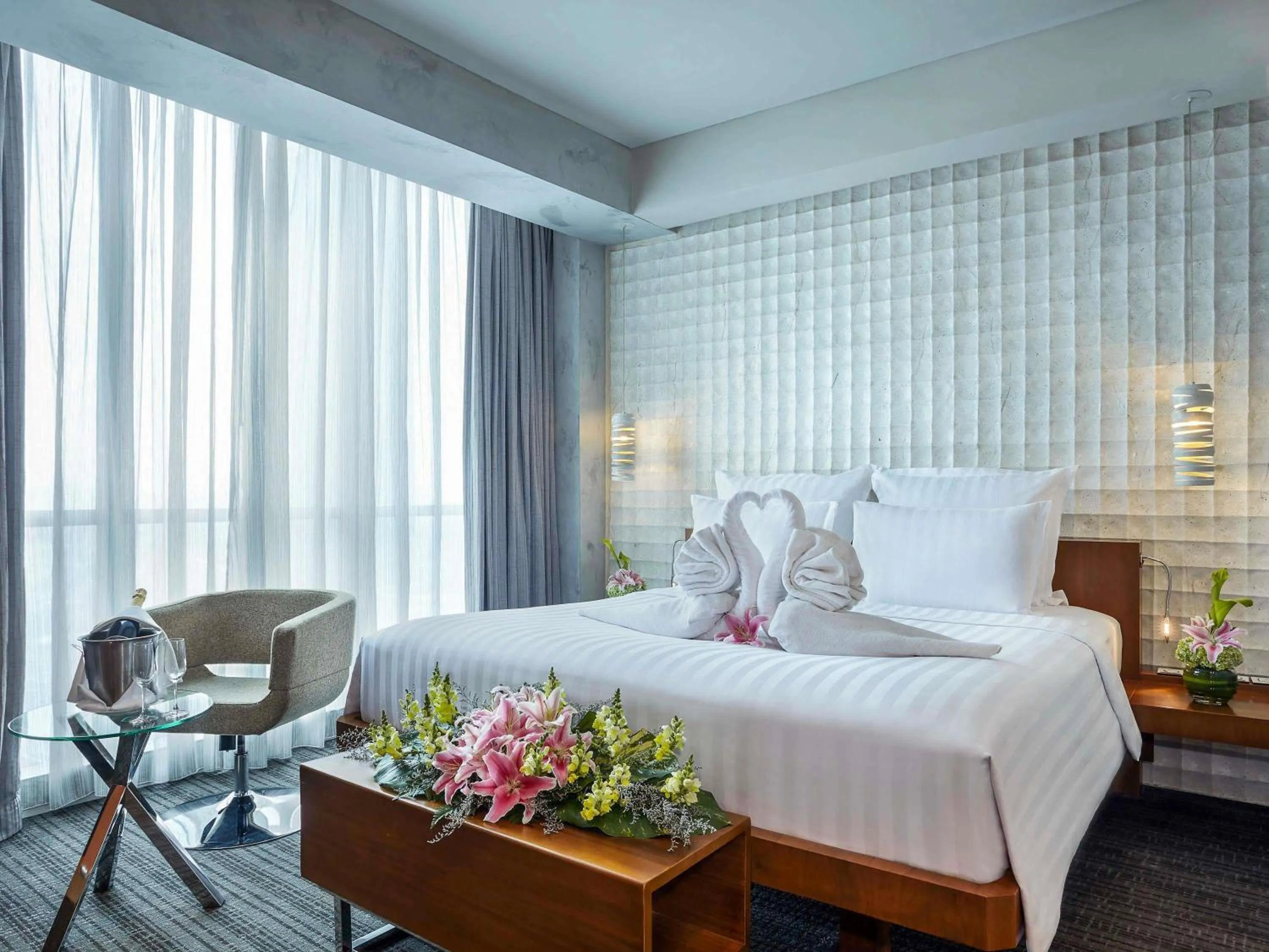 wedding, Bed in Pullman Jakarta Central Park
