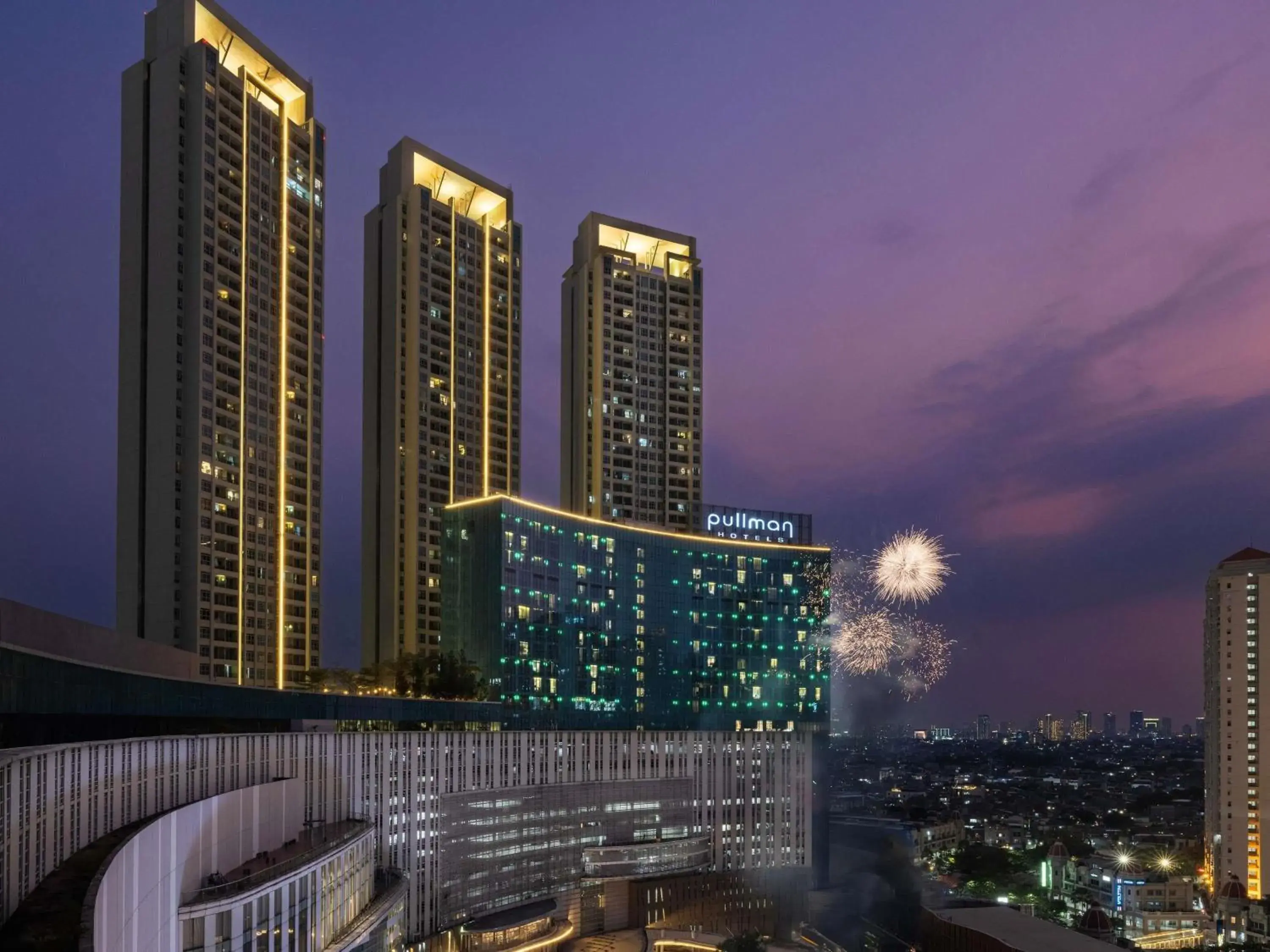 Property building in Pullman Jakarta Central Park Property building in Pullman Jakarta Central Park