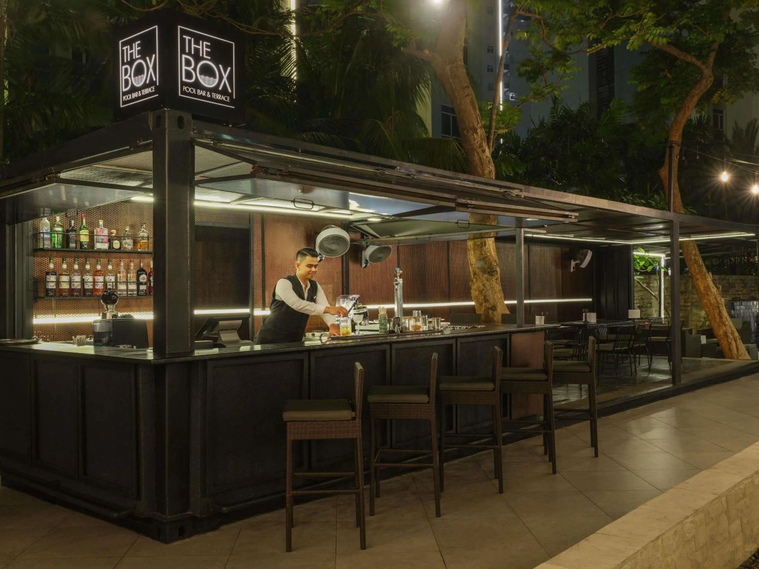 Lounge or bar in Pullman Jakarta Central Park