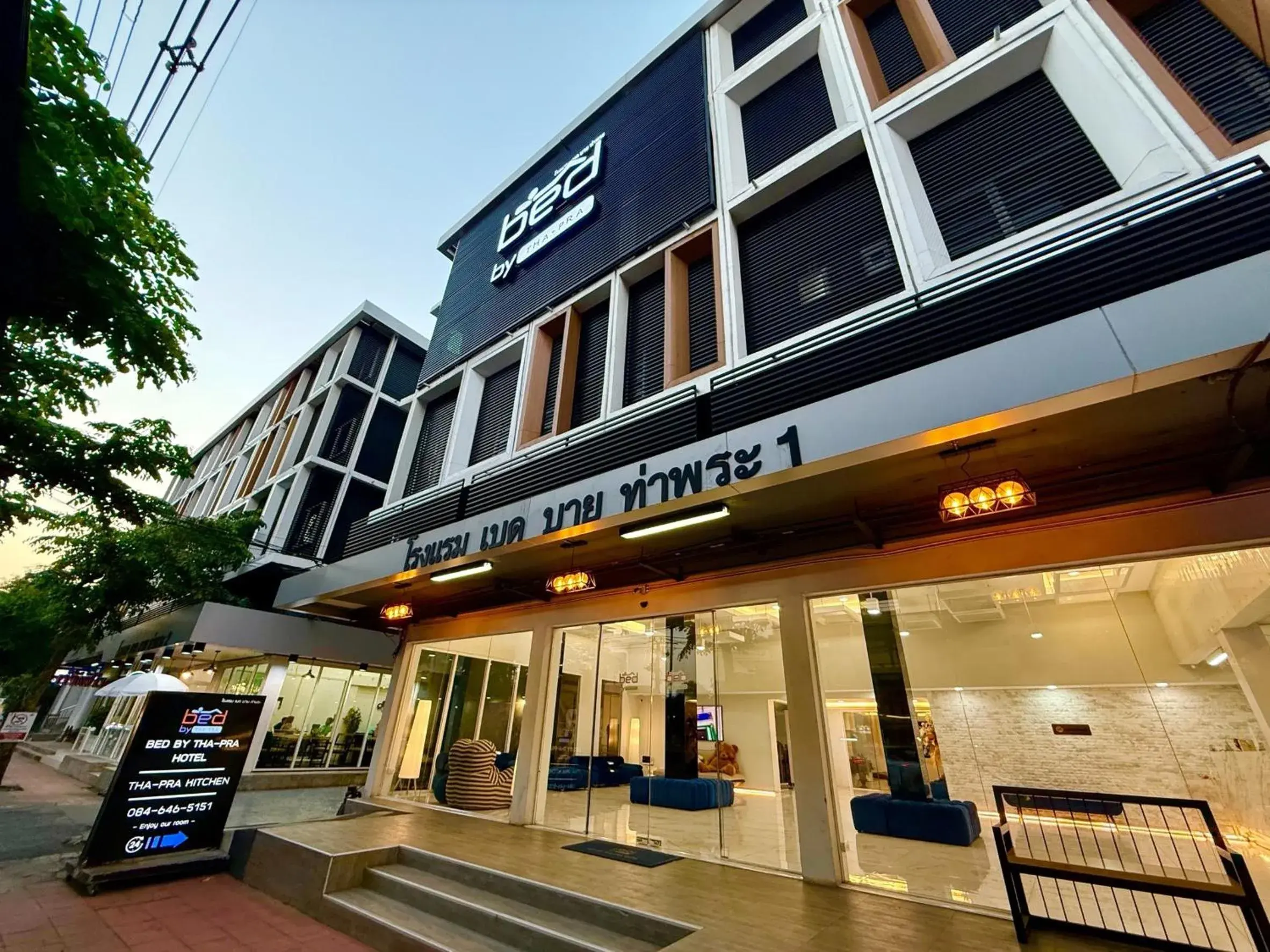 Property building in Bed by Tha-Pra SHA Plus Property building in Bed by Tha-Pra SHA Plus