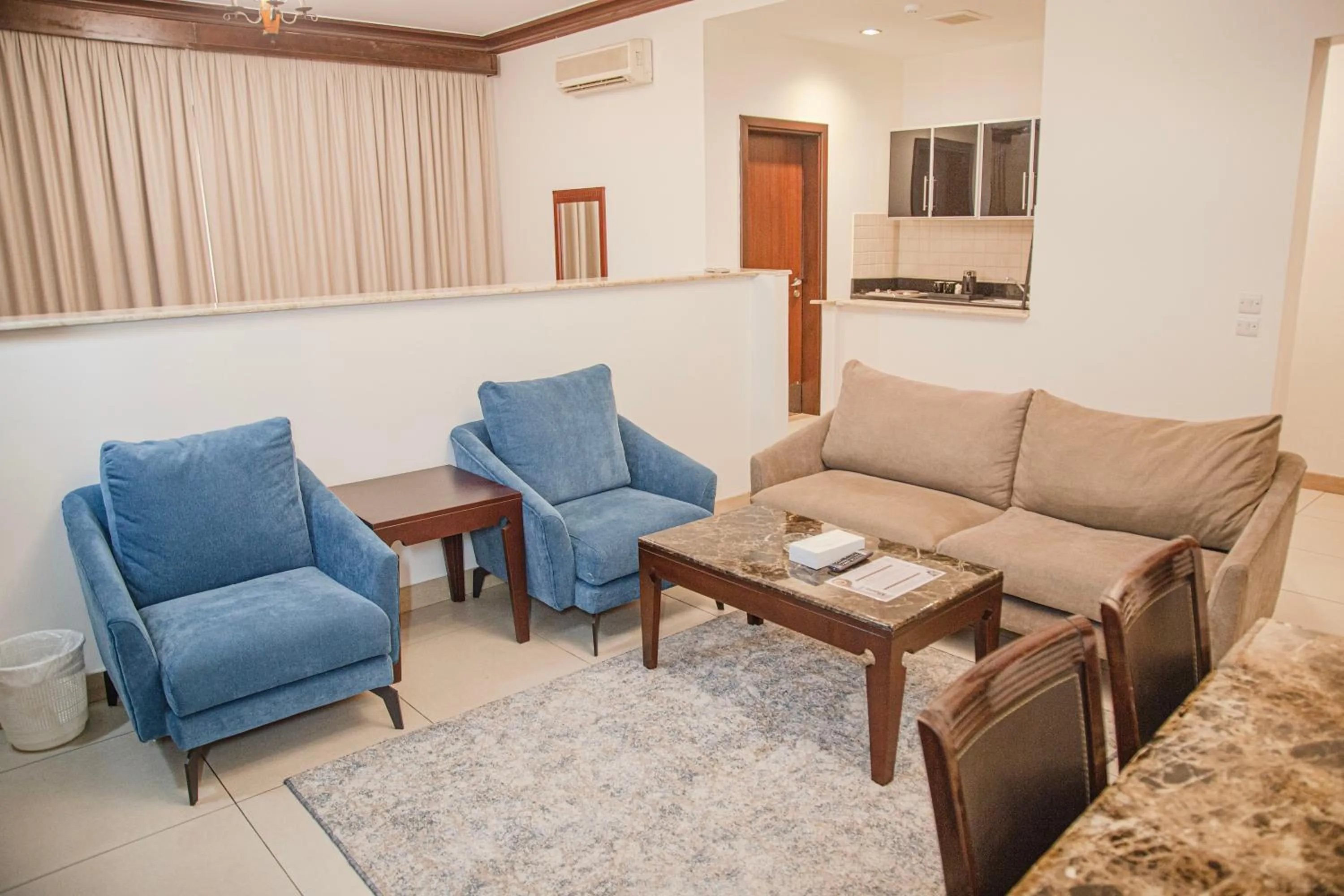 Living room in أورانس العالمية - Orans Suites