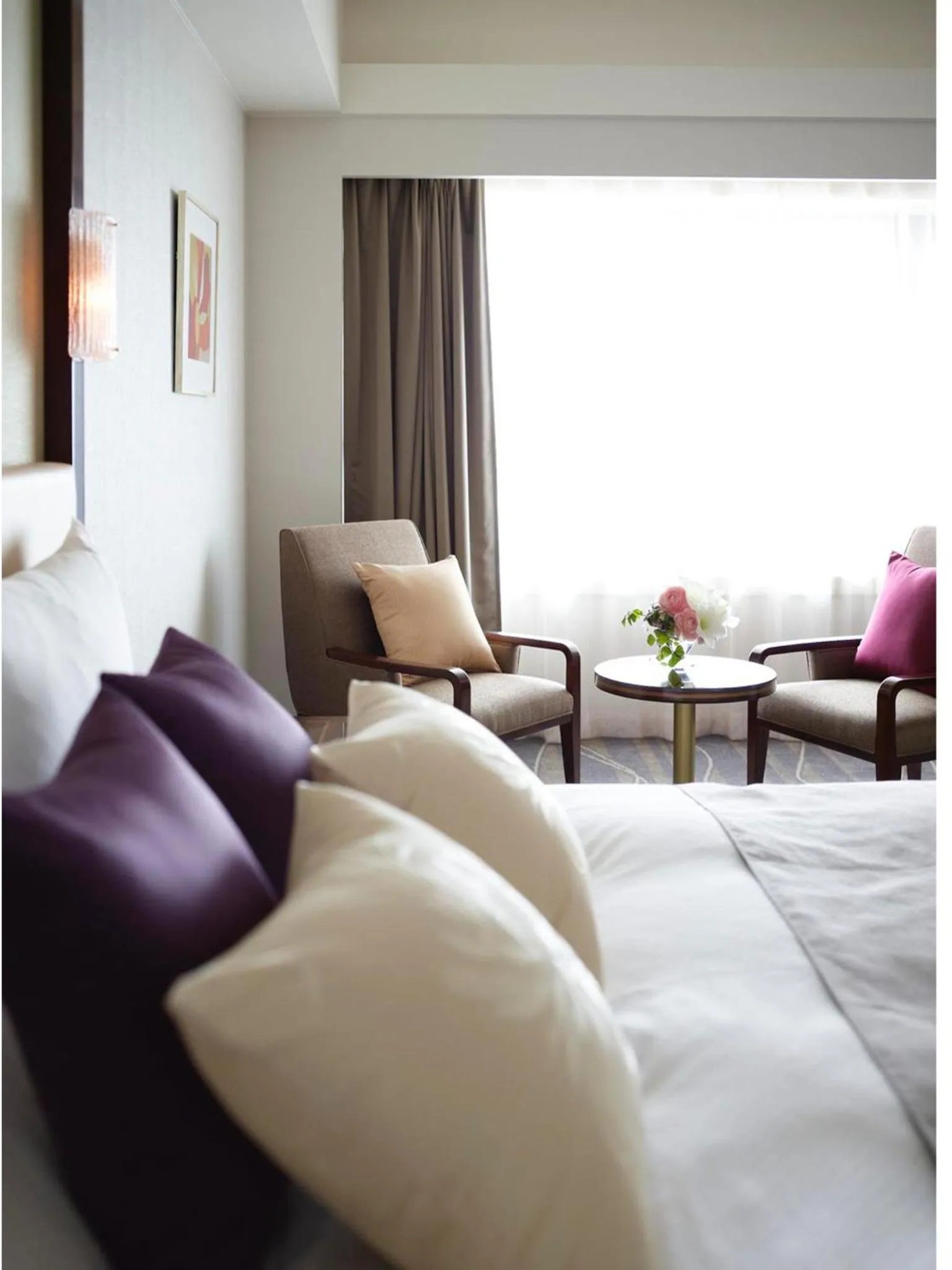 Photo of the whole room, Bed in Hotel Okura Kobe