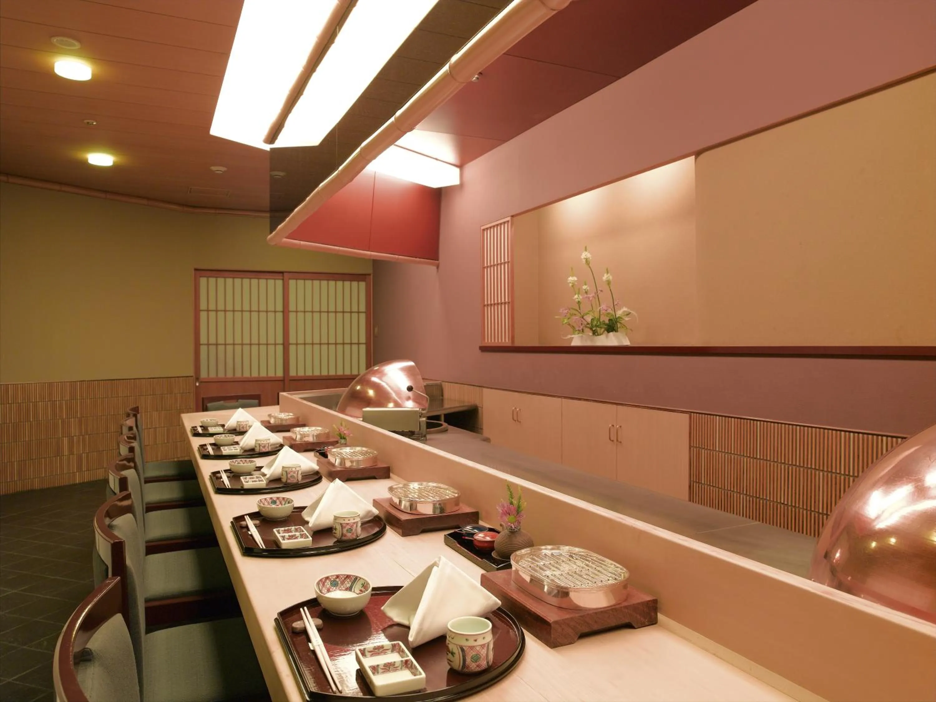 Restaurant/places to eat in Hotel Okura Kobe