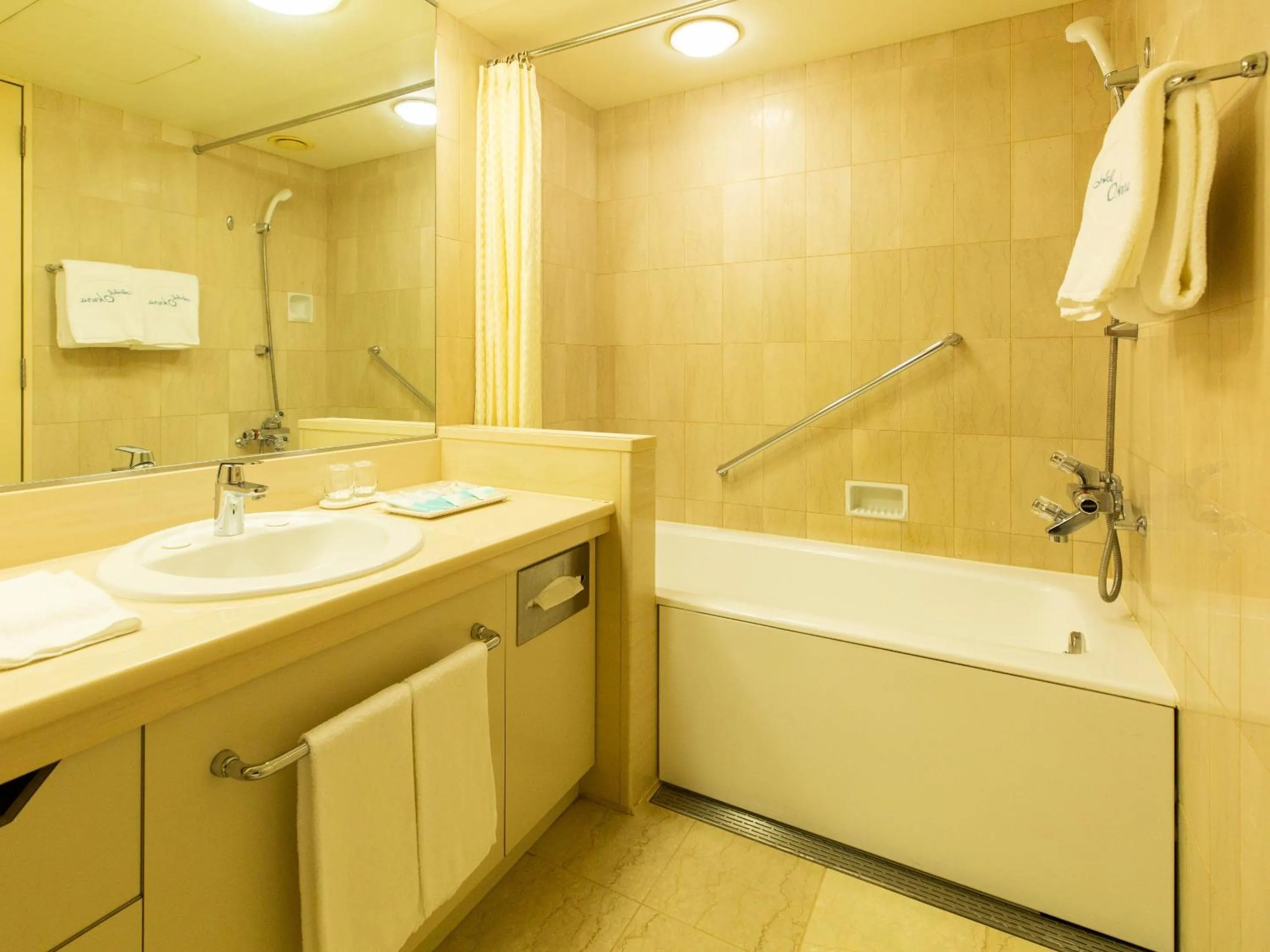 Bathroom in Hotel Okura Kobe