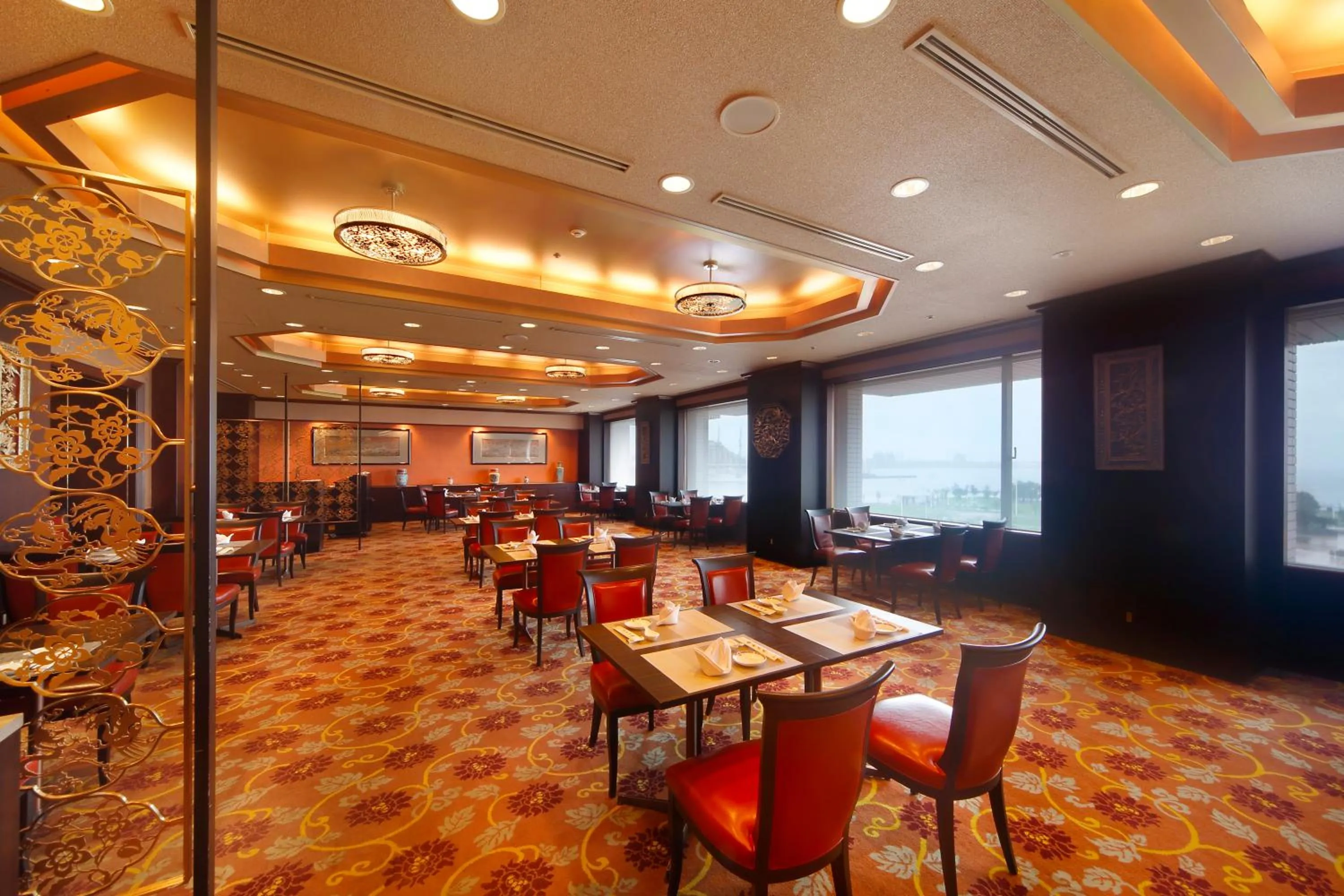 Restaurant/places to eat in Hotel Okura Kobe