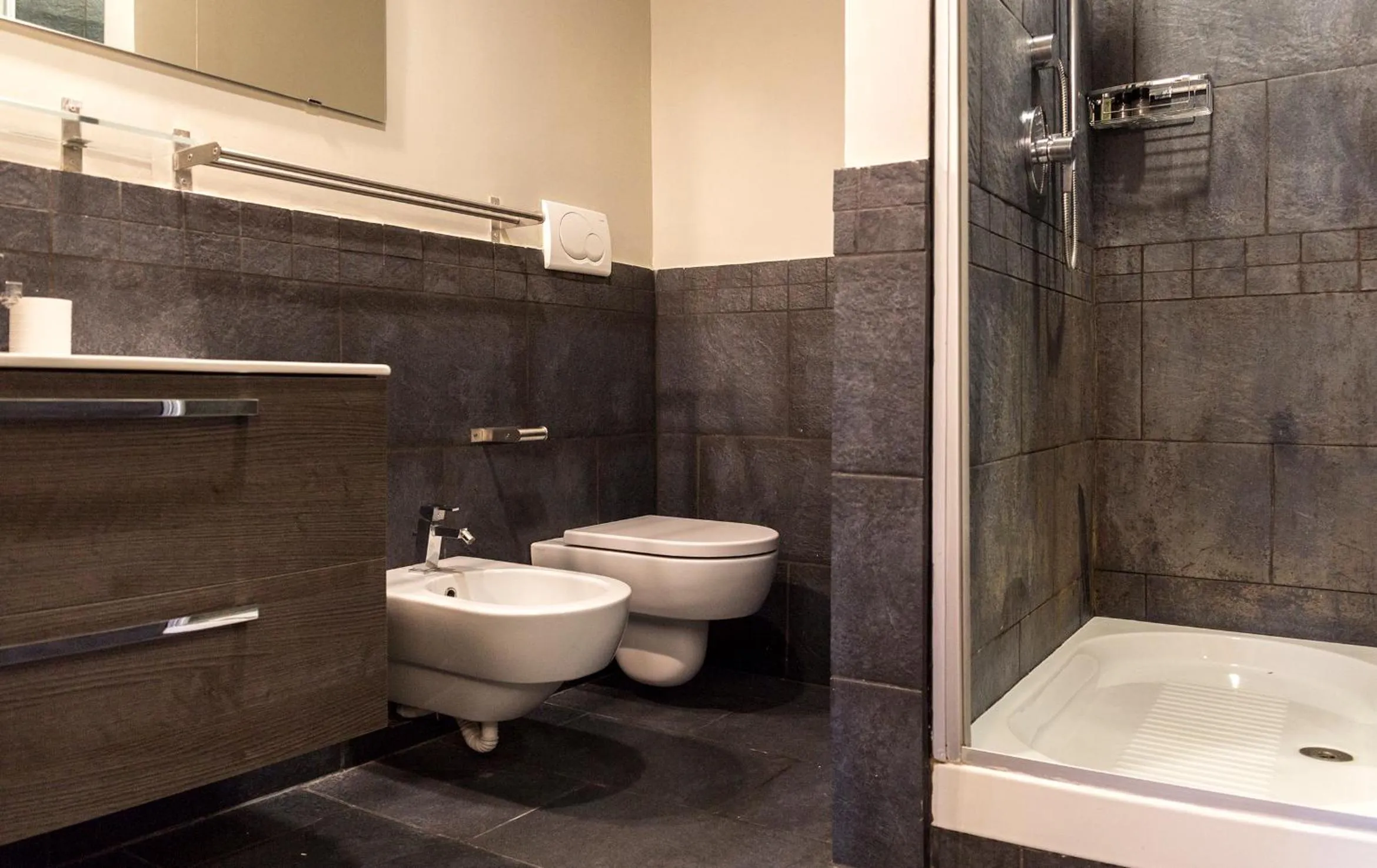 Bathroom in Top Floor Trastevere