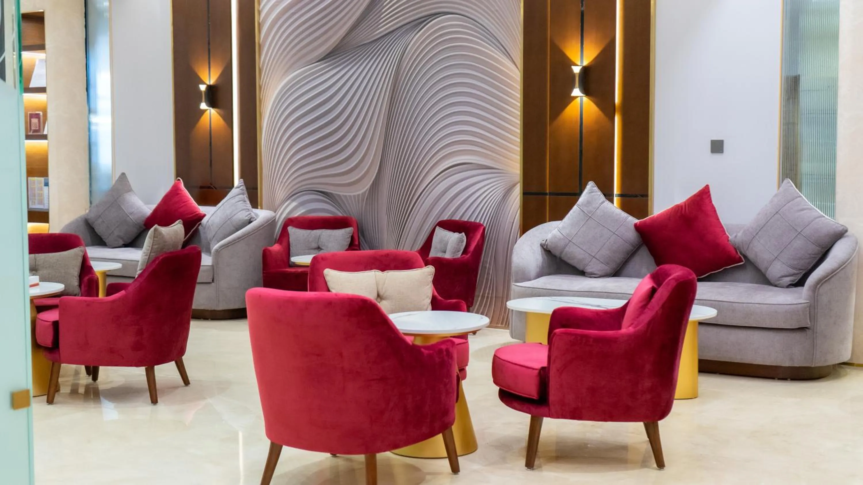 Lobby or reception in Al Safwah Hotel First Tower 1