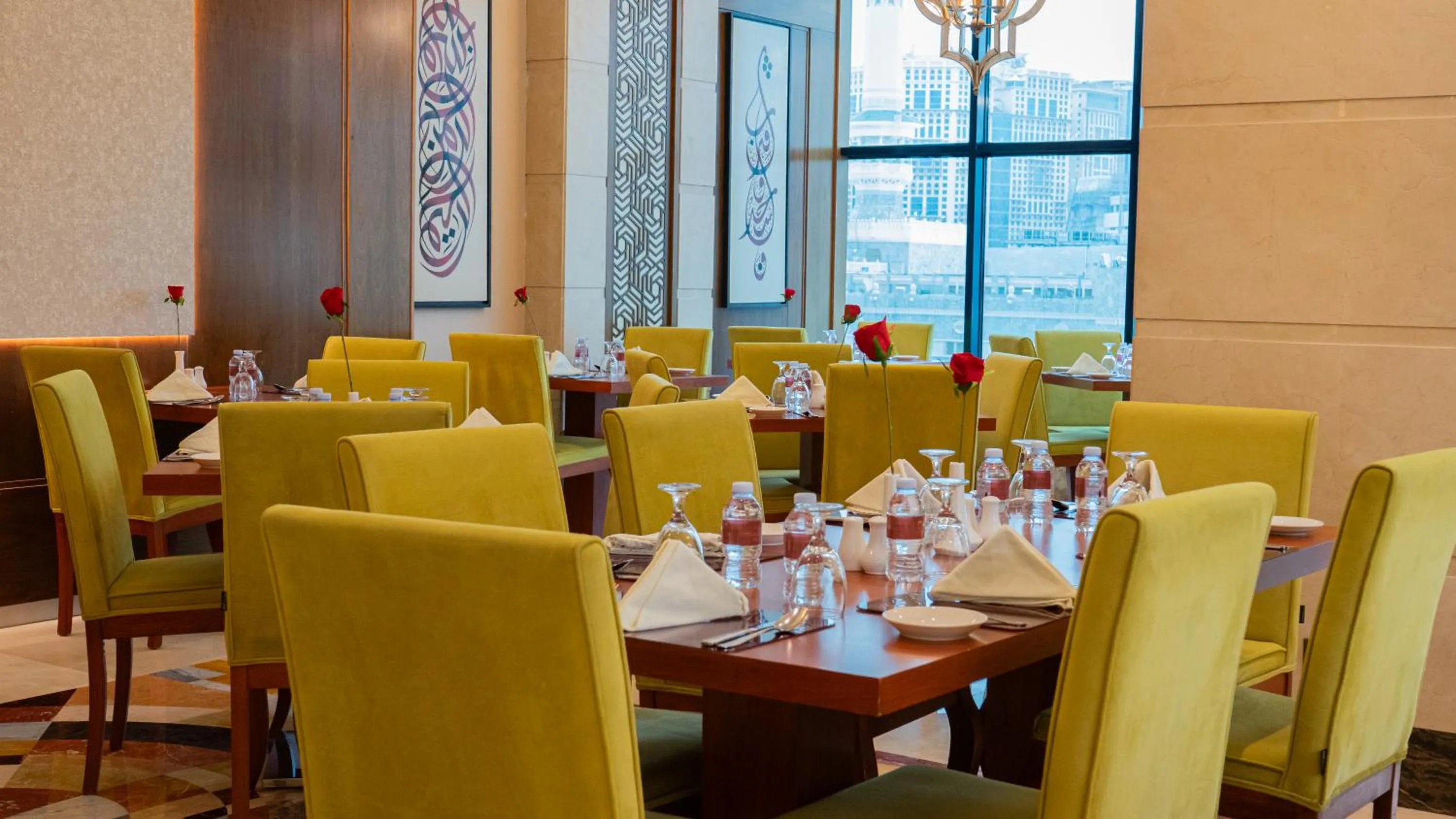 Dining area in Al Safwah Hotel First Tower 1