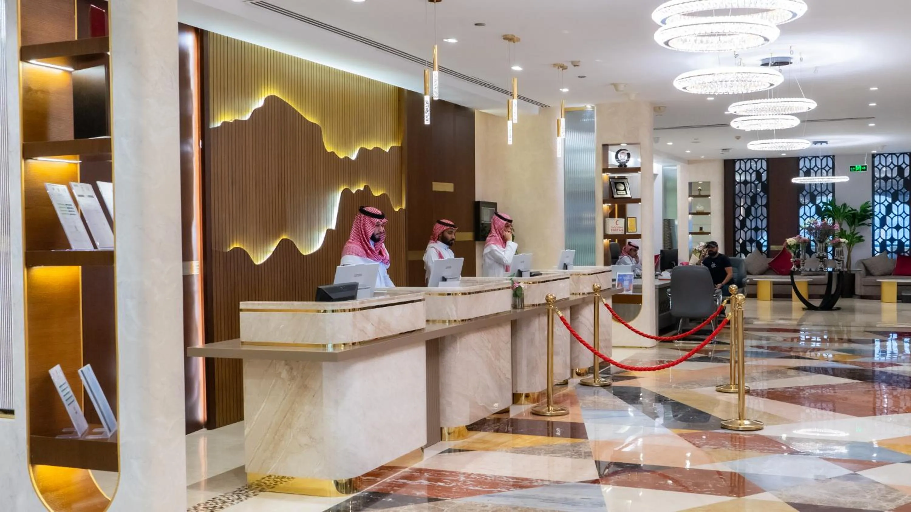 Lobby or reception in Al Safwah Hotel First Tower 1