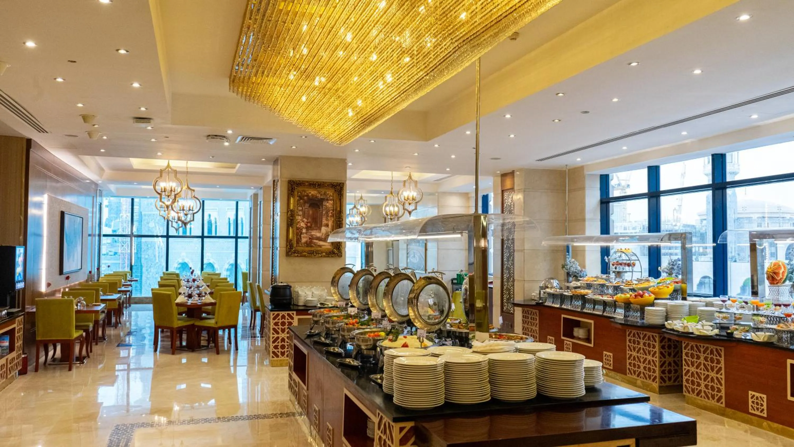 Dining area in Al Safwah Hotel First Tower 1