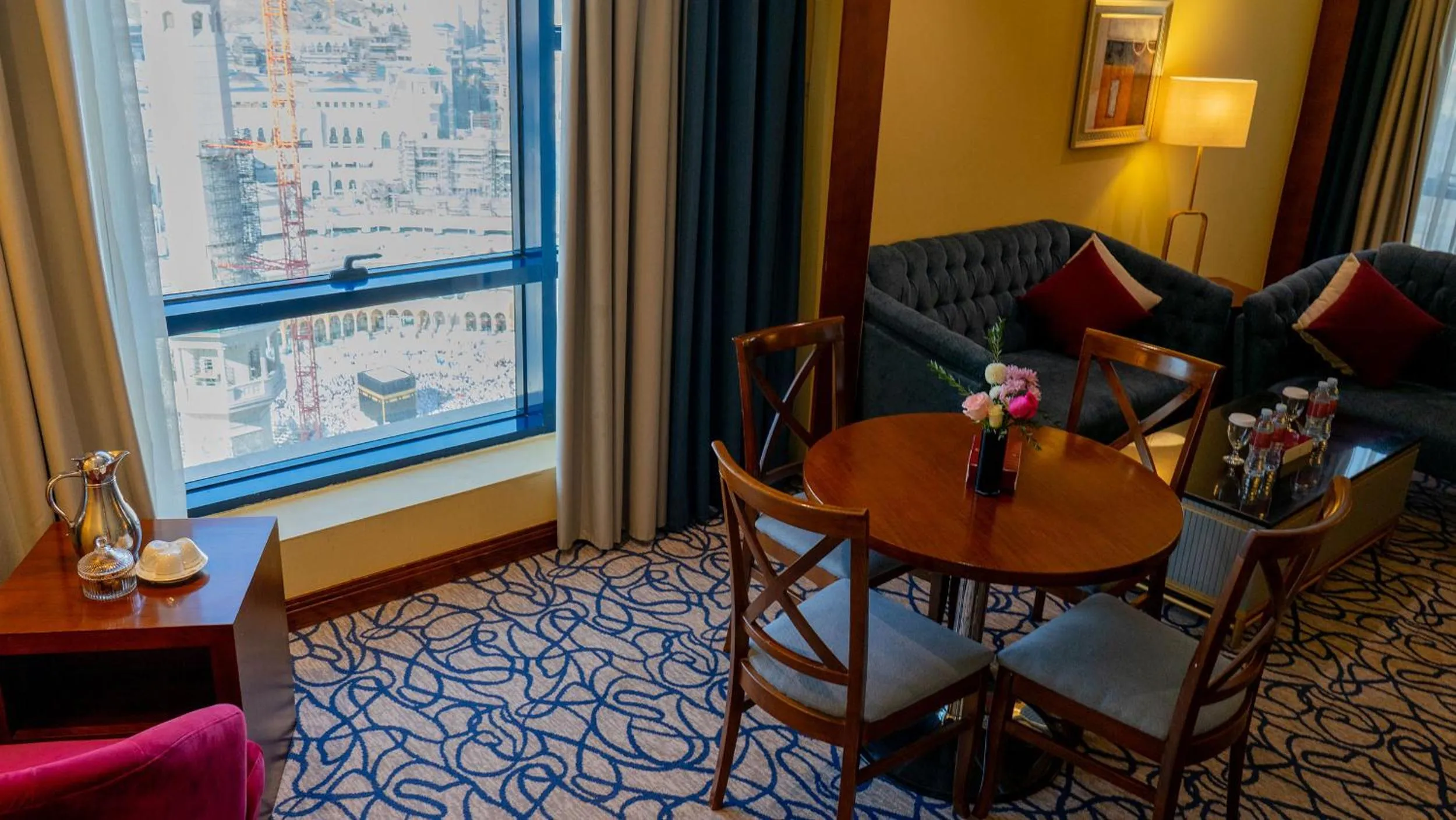 Bedroom in Al Safwah Hotel First Tower 1