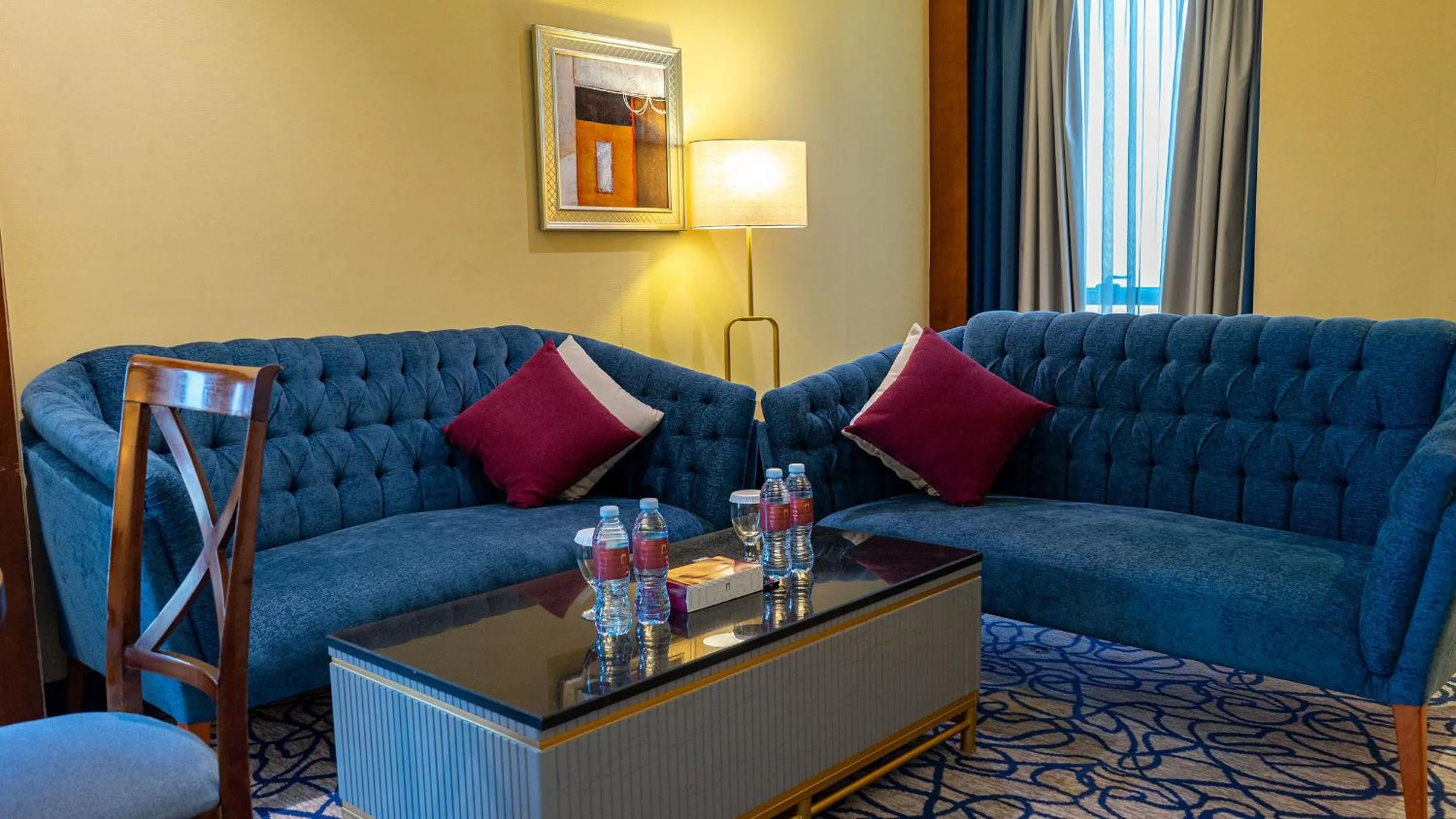 Seating area in Al Safwah Hotel First Tower 1