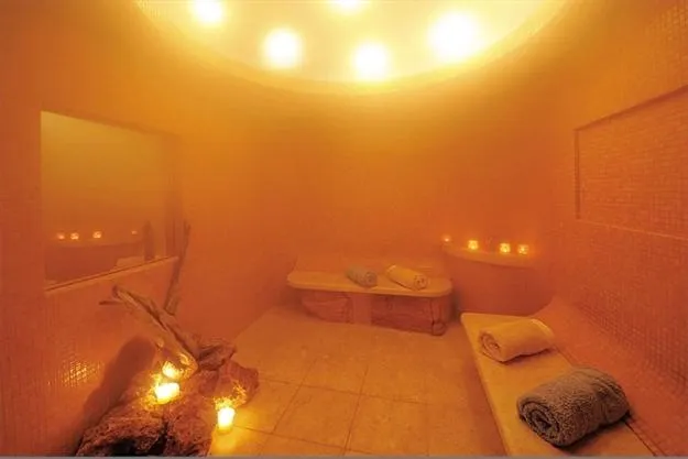 Spa and wellness centre/facilities in Iakovakis Suites & Spa
