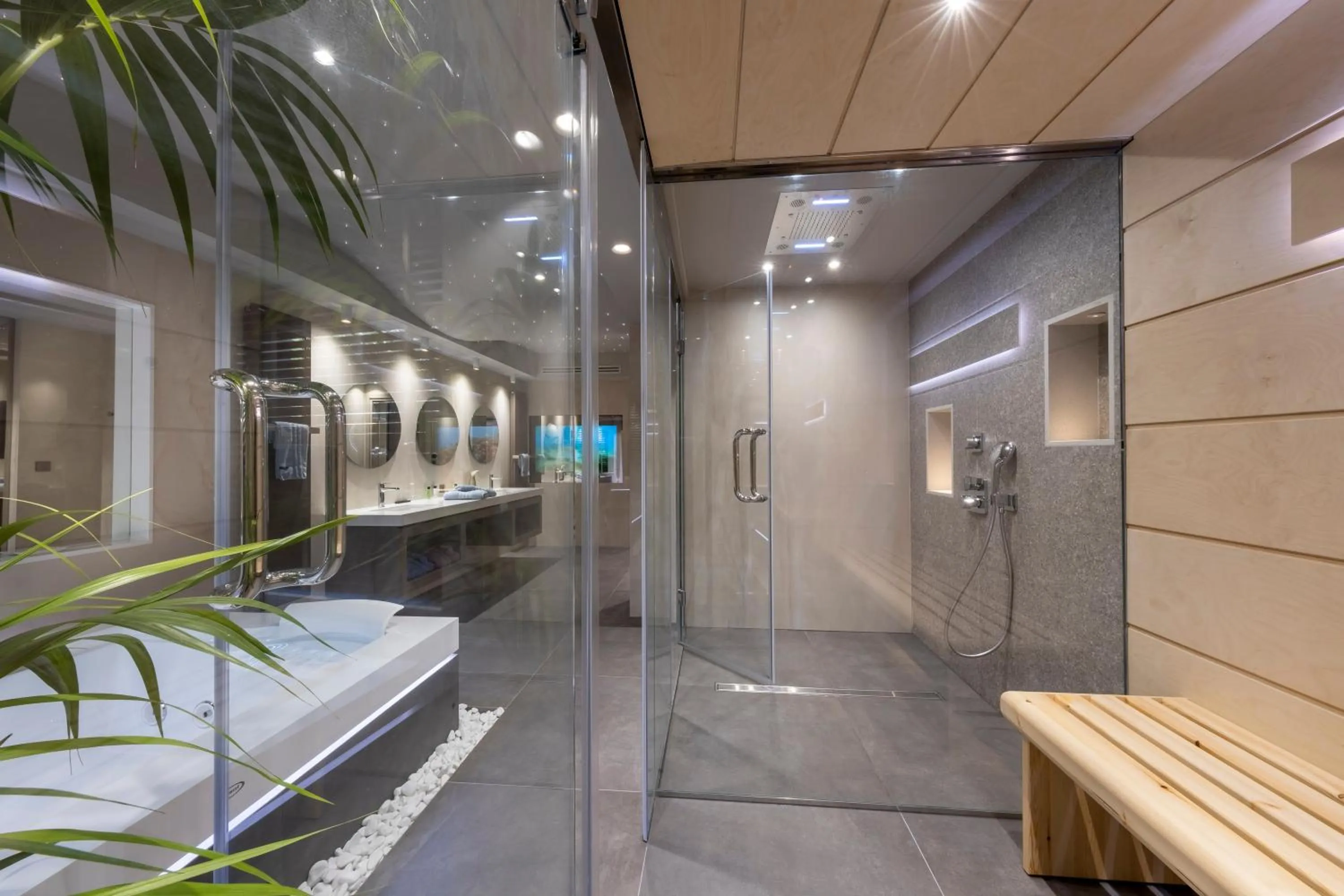 Iakovakis Suites & Spa