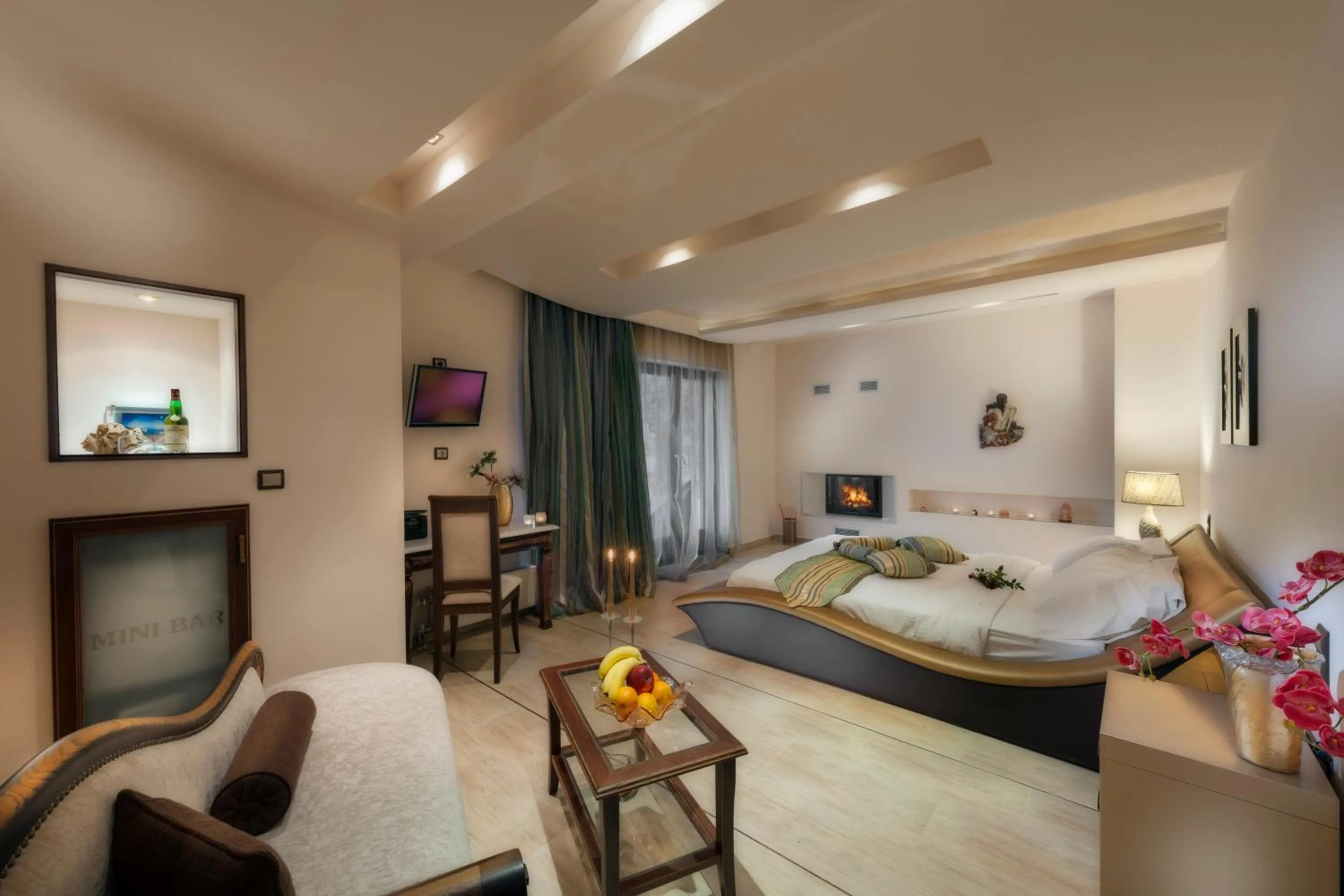 Luxury Suite with Sea View in Iakovakis Suites & Spa