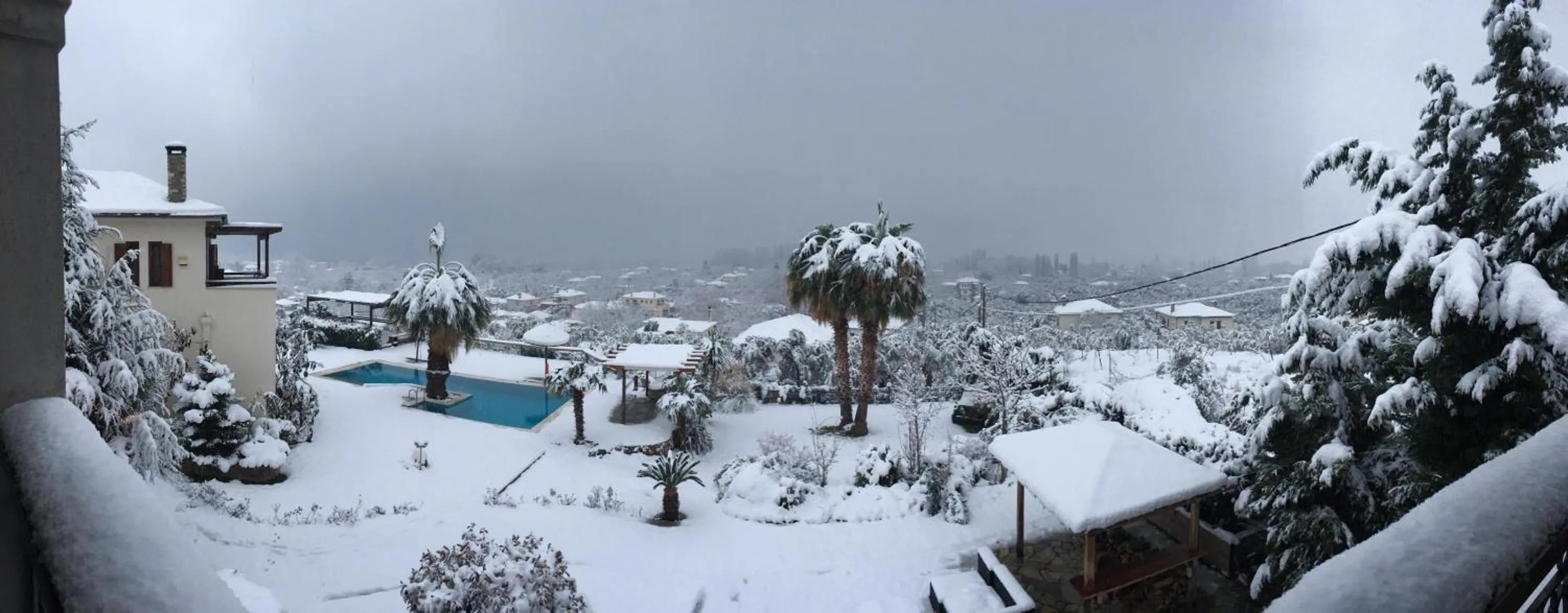 Iakovakis Suites & Spa