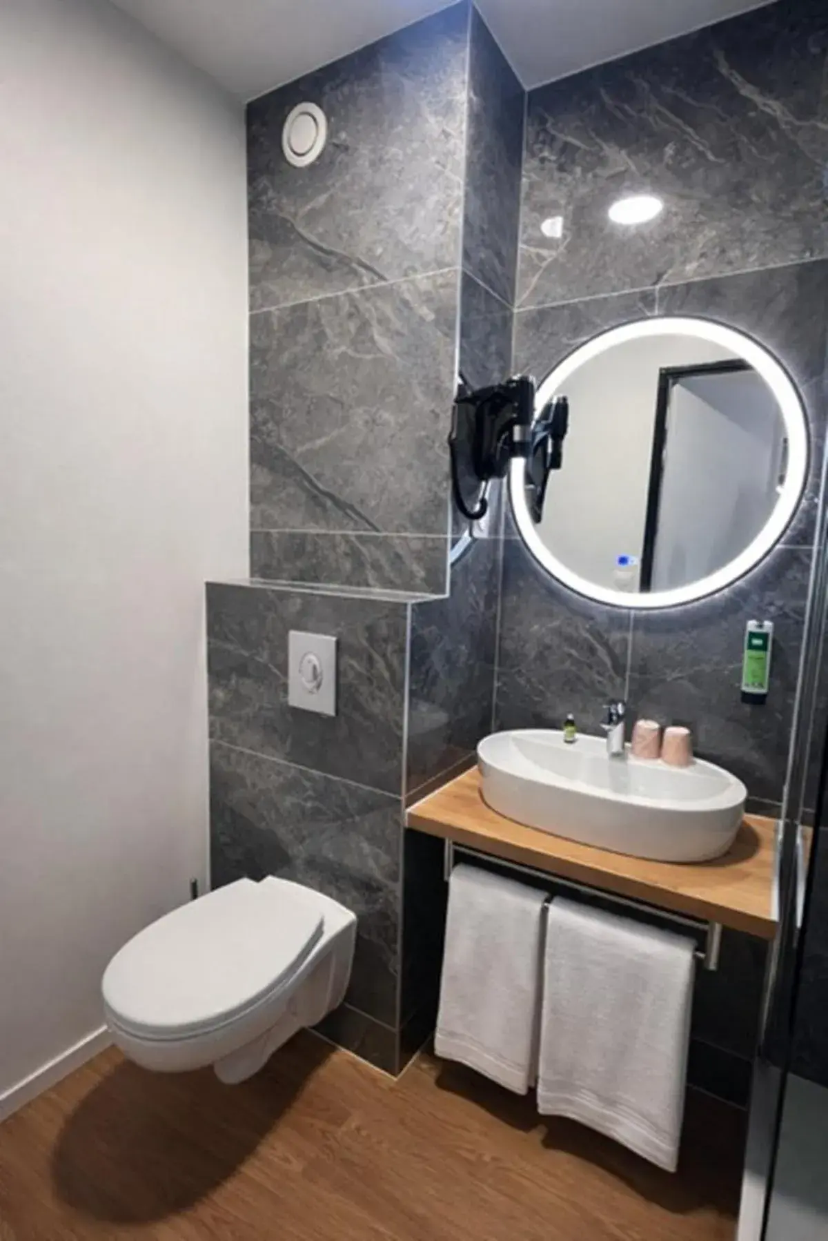 Twin Room in Logis Hotel Altina Twin Room in Logis Hotel Altina