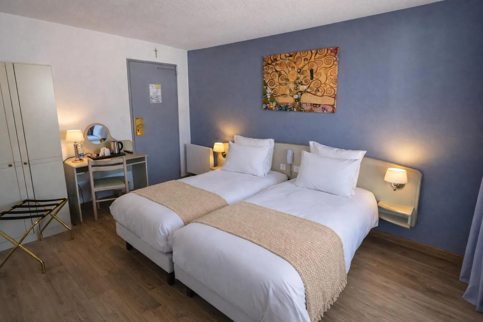 TV and multimedia, Bed in Grand Hôtel d'Espagne