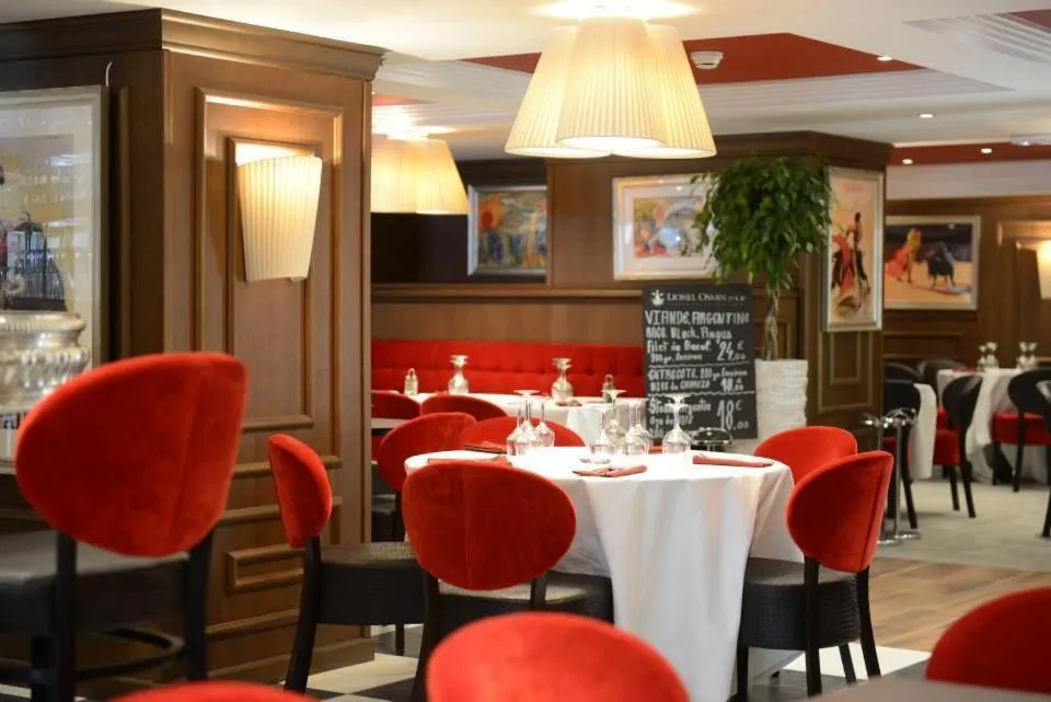 Restaurant/places to eat in Grand Hôtel d'Espagne