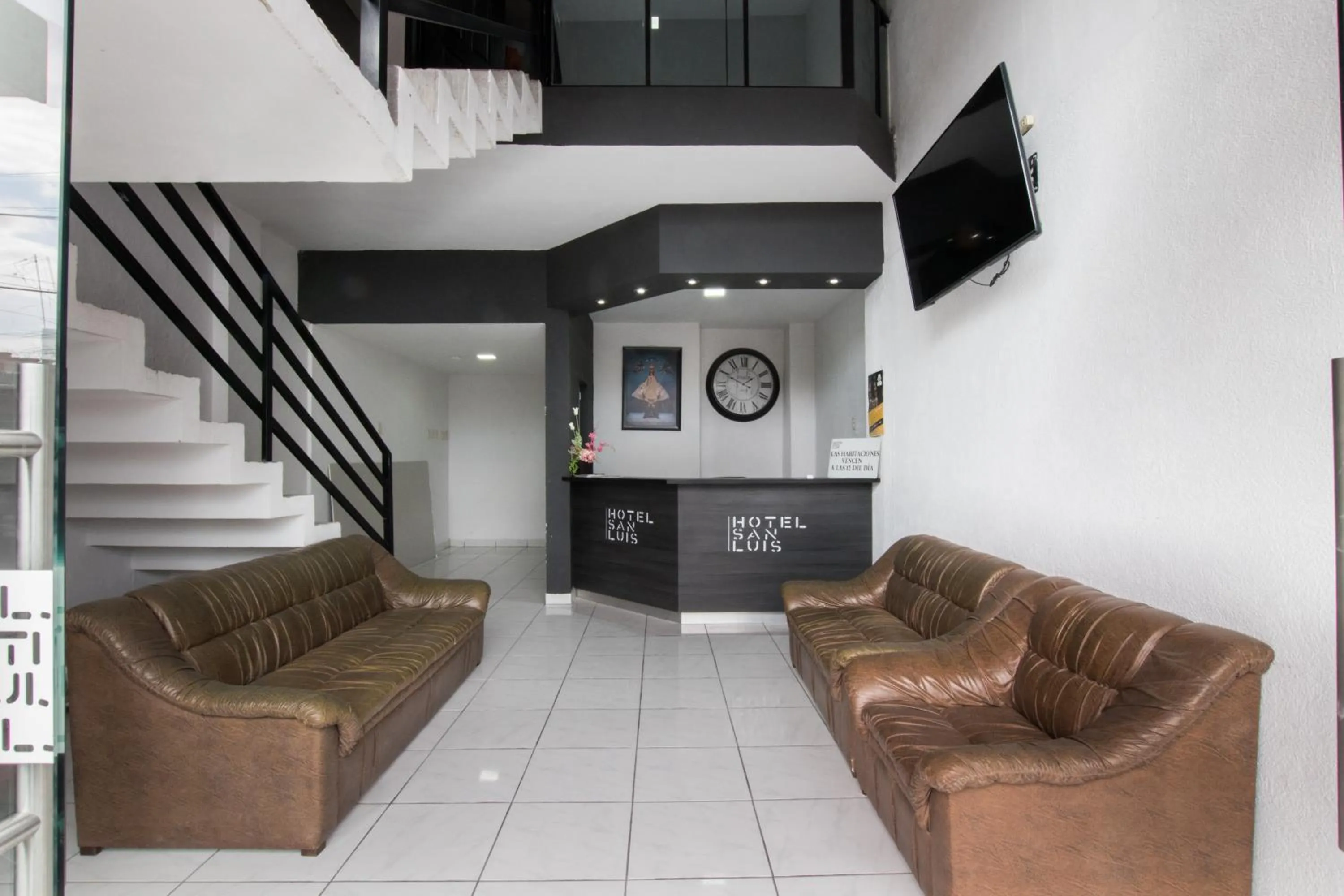 Lobby or reception in Hotel San Luis