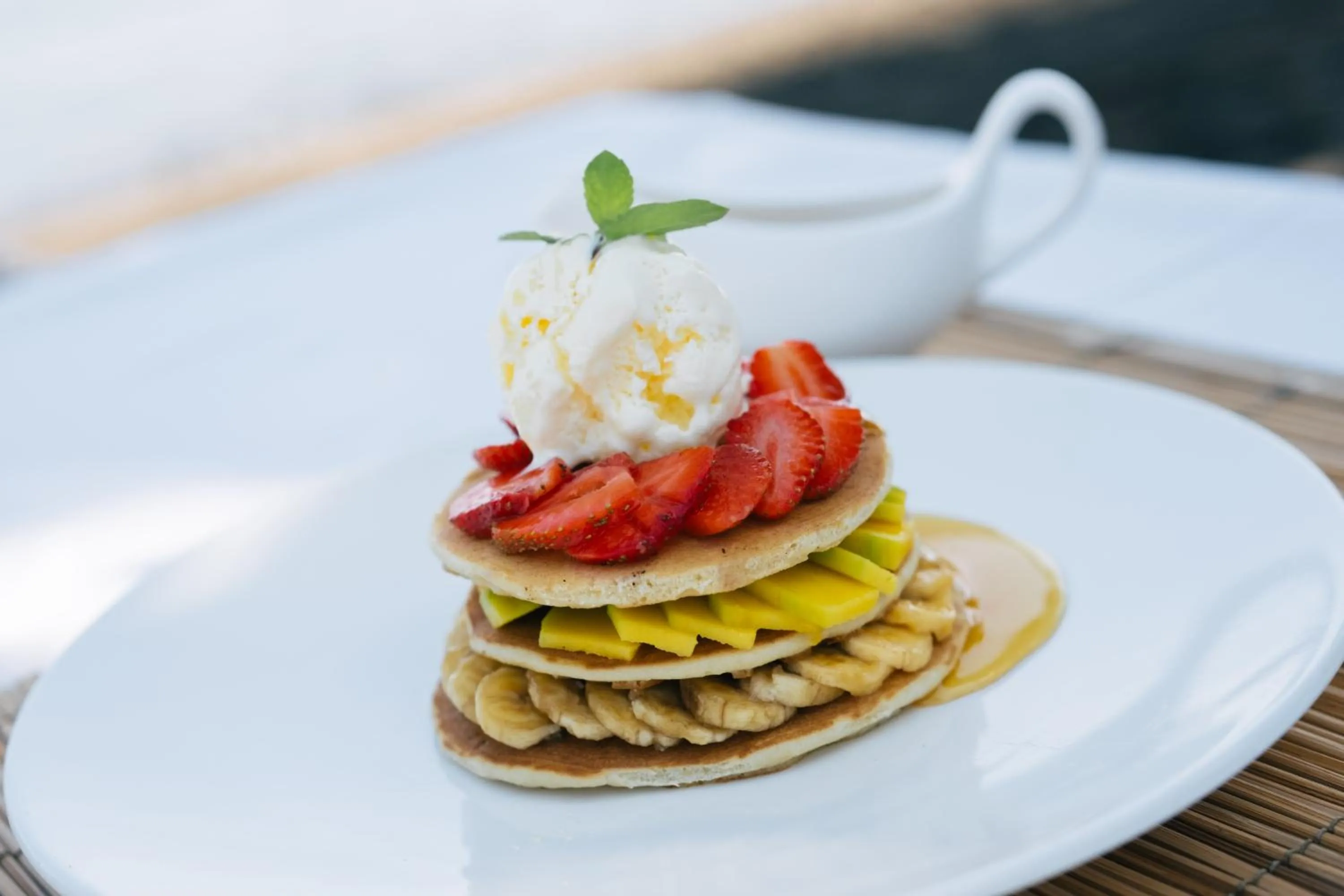 Food in New Starlight Hotel Lovina