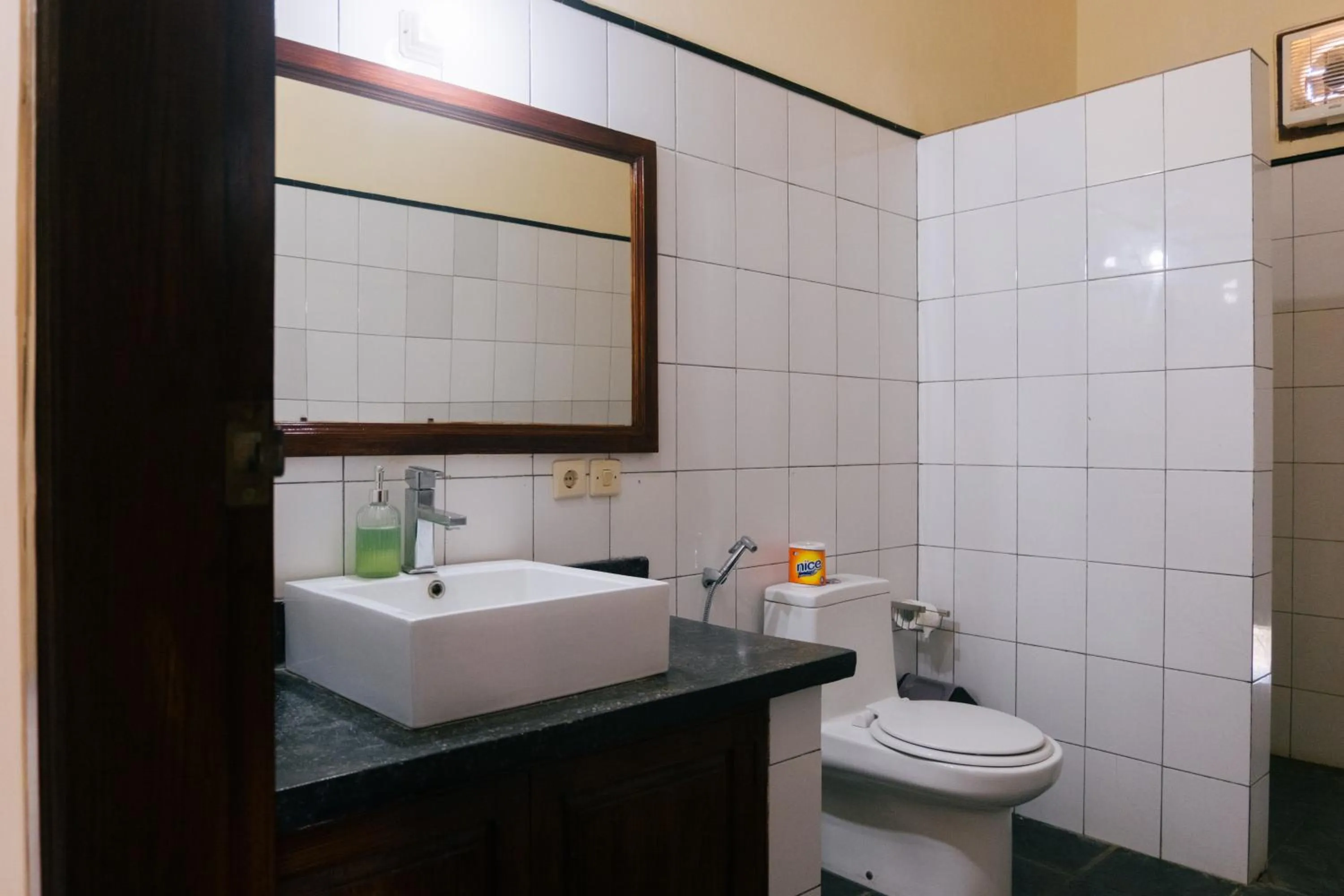 bidet in New Starlight Hotel Lovina