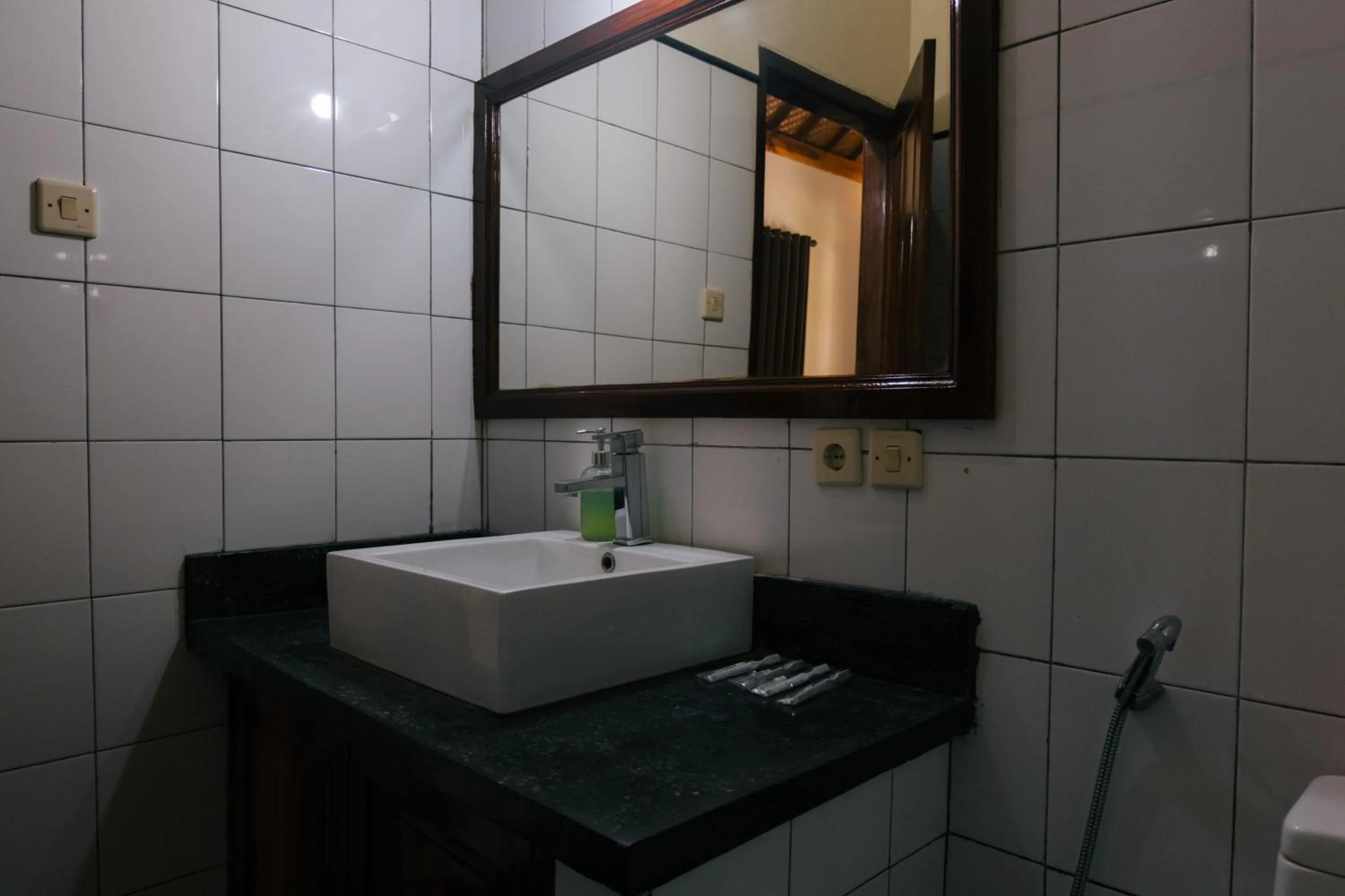 Bathroom in New Starlight Hotel Lovina