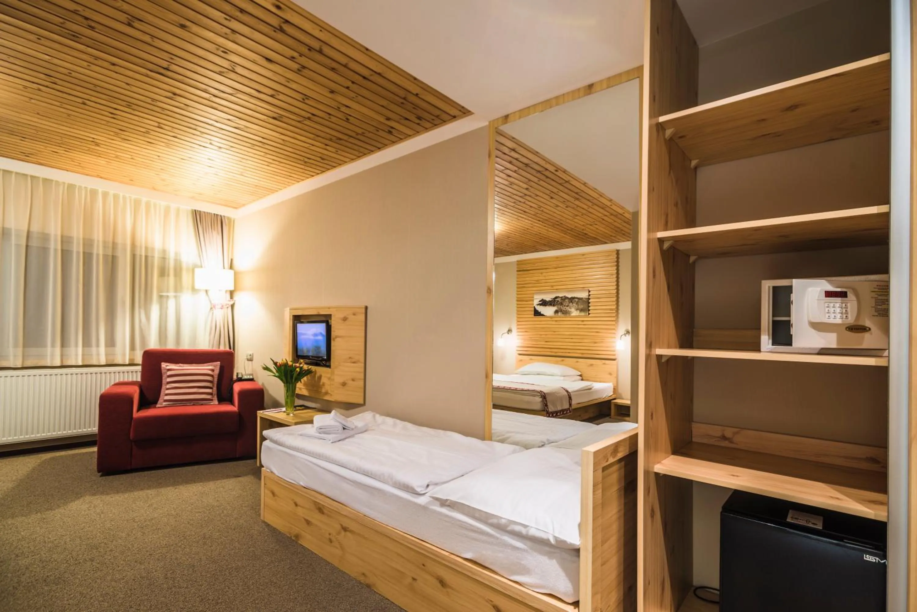 Decorative detail, Bed in Horsky Hotel Sliezsky Dom