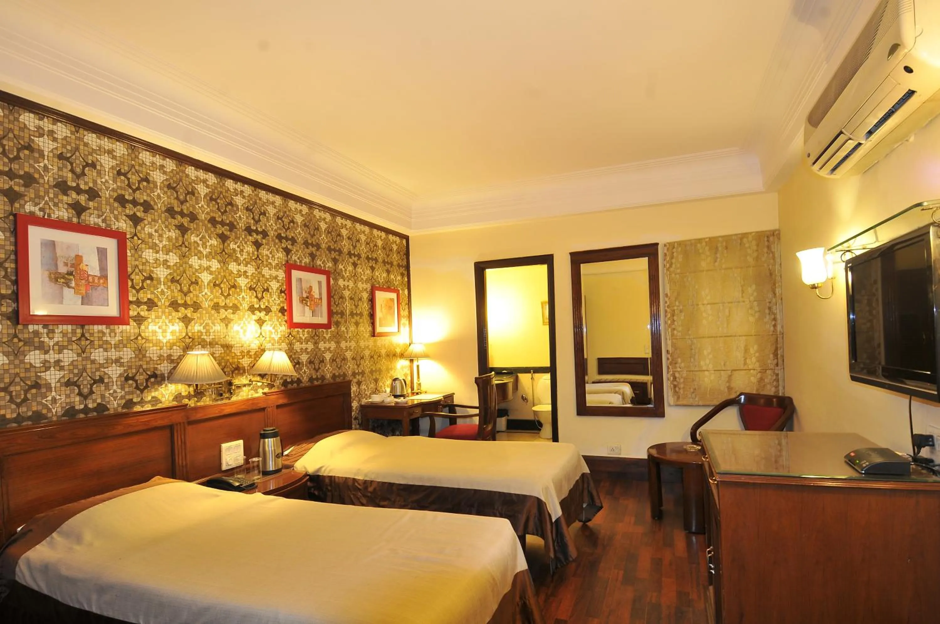 Qutub Residency