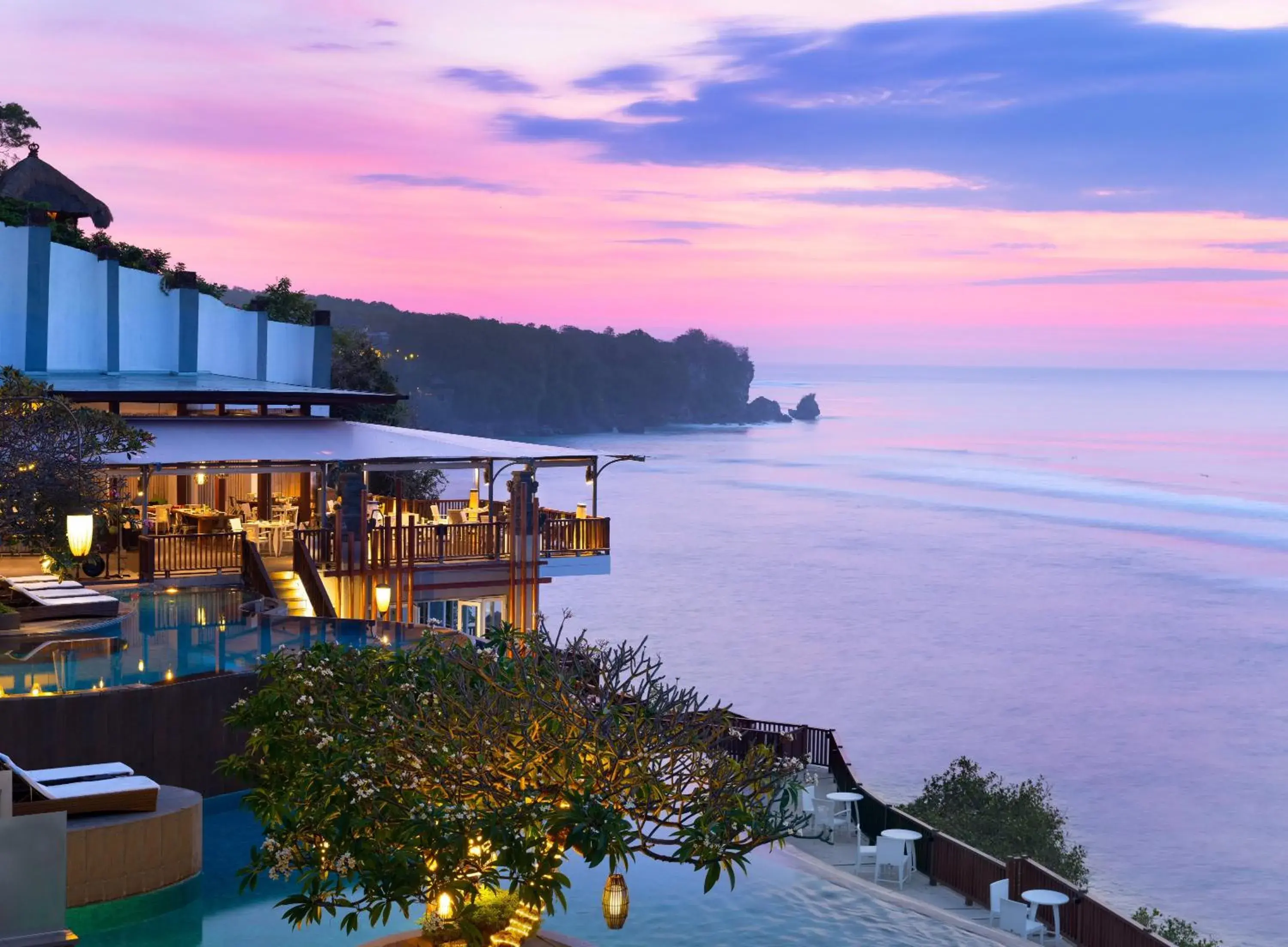 Restaurant/places to eat in Anantara Uluwatu Bali Resort Restaurant/places to eat in Anantara Uluwatu Bali Resort
