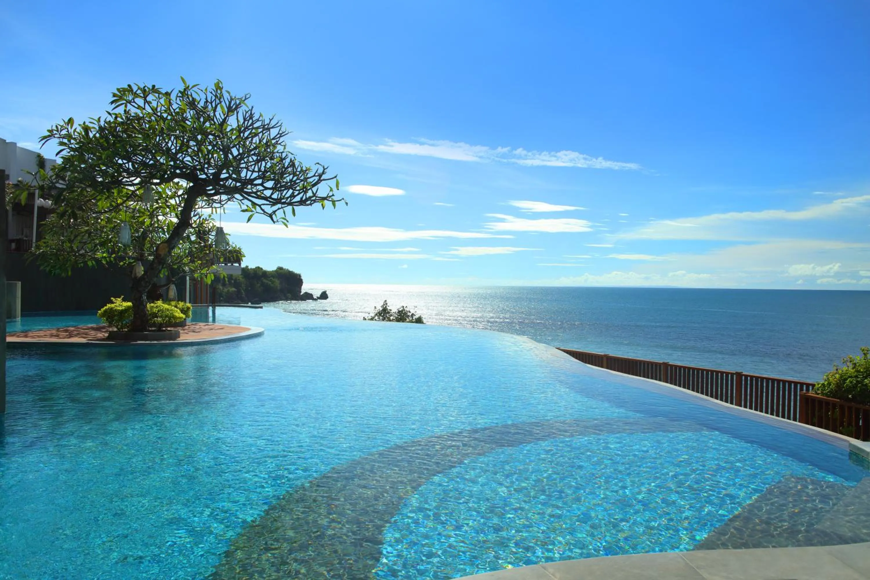 Pool view in Anantara Uluwatu Bali Resort