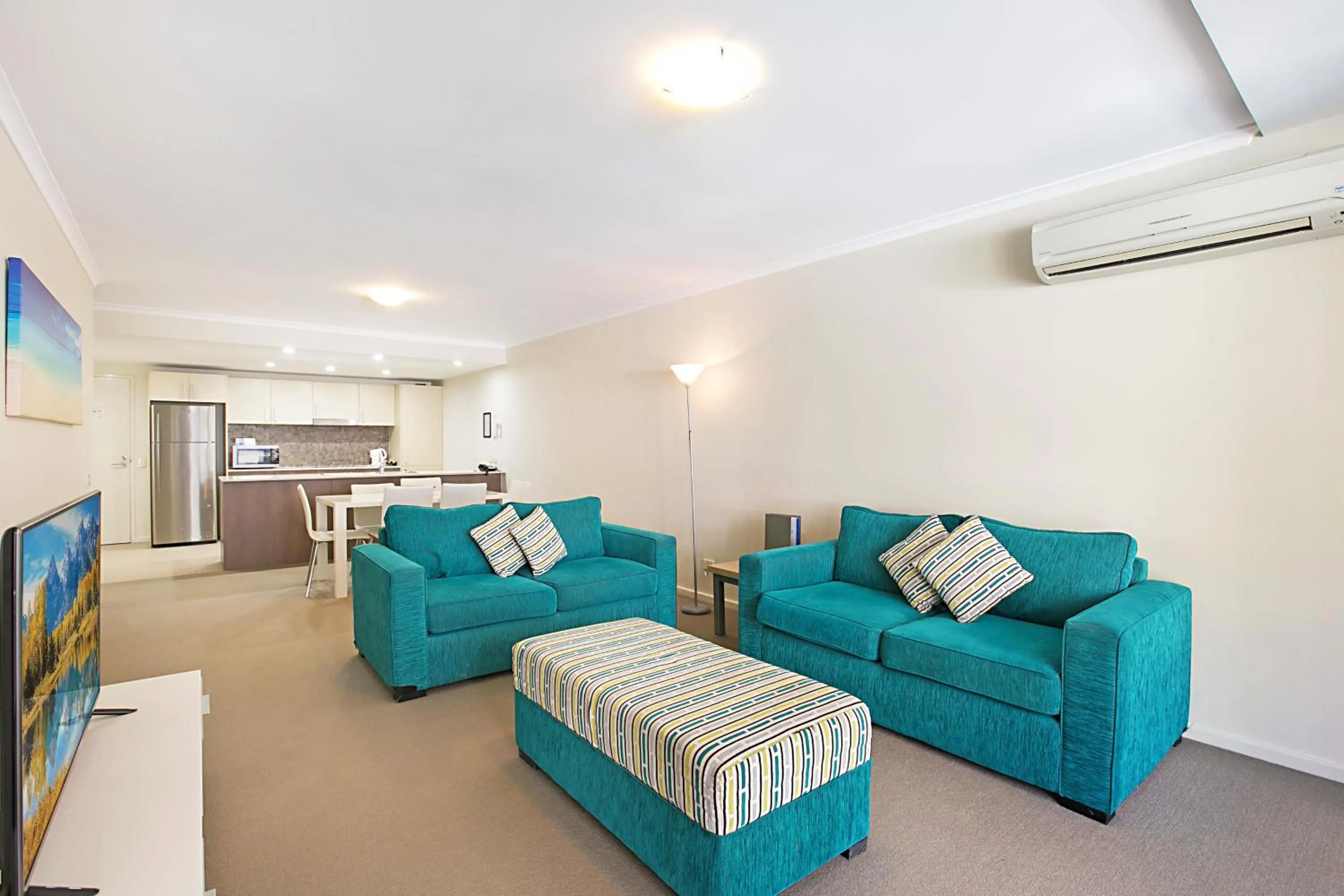 Kitchen or kitchenette in Mantra Nelson Bay