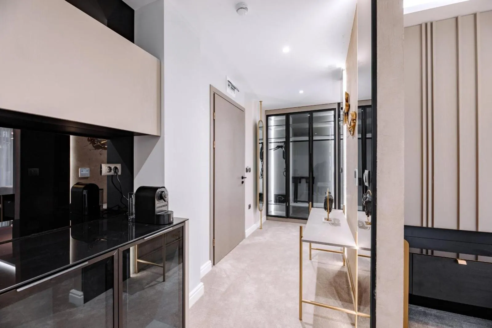 Living room in Hotel Mirror