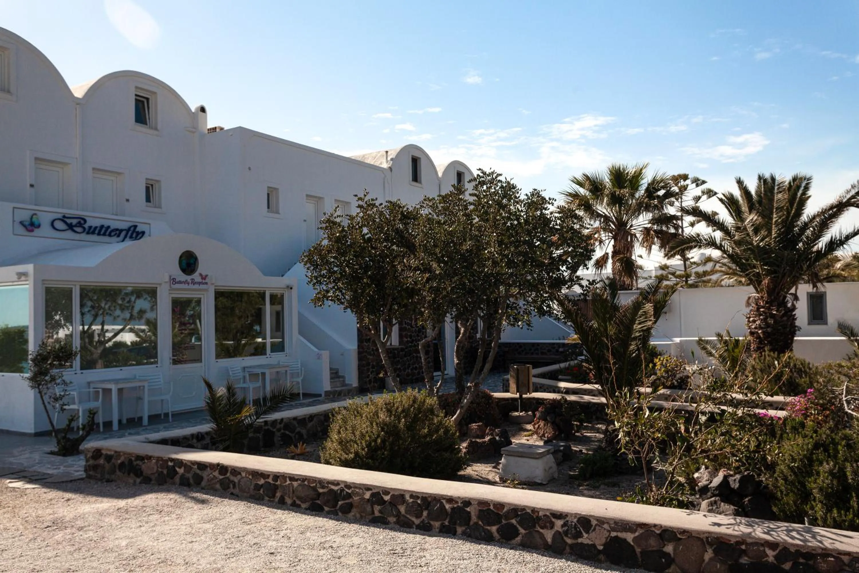 Facade/entrance in Caldera Butterfly Villas