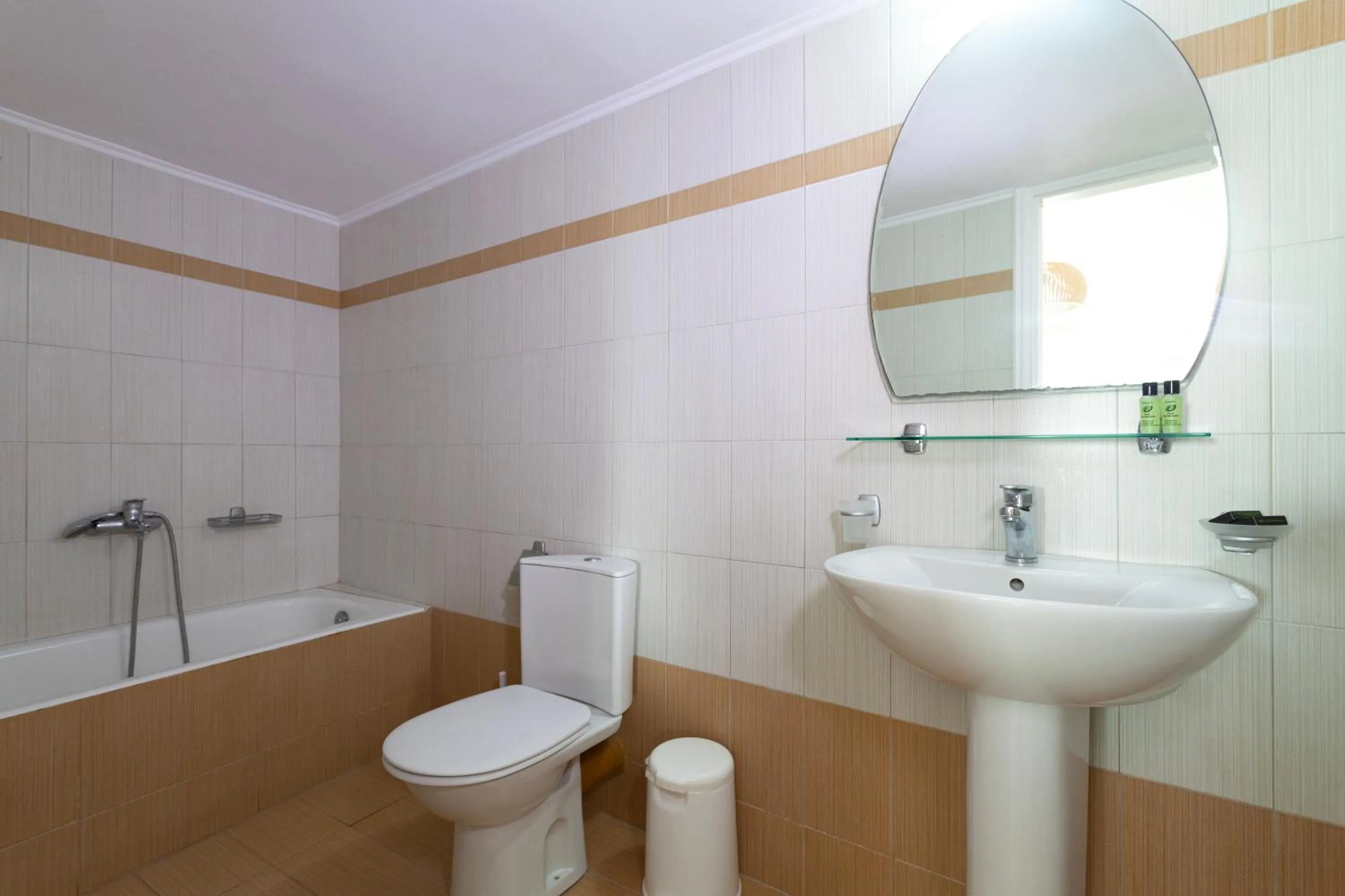 Bathroom in Caldera Butterfly Villas