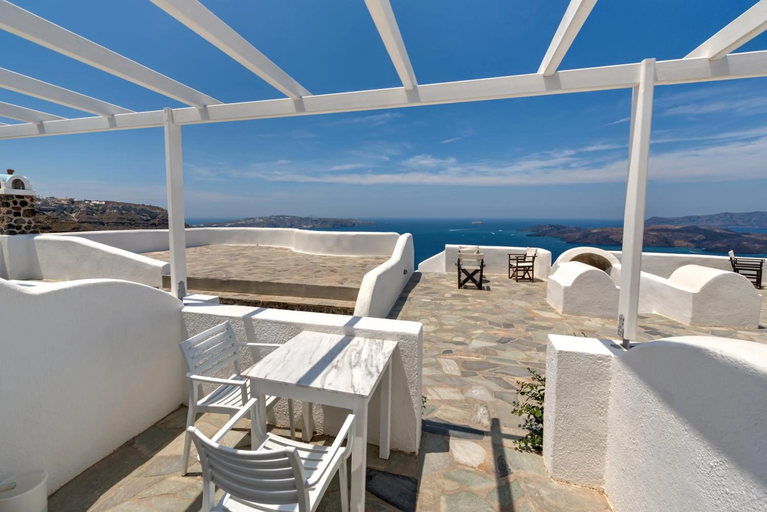 Patio in Caldera Butterfly Villas