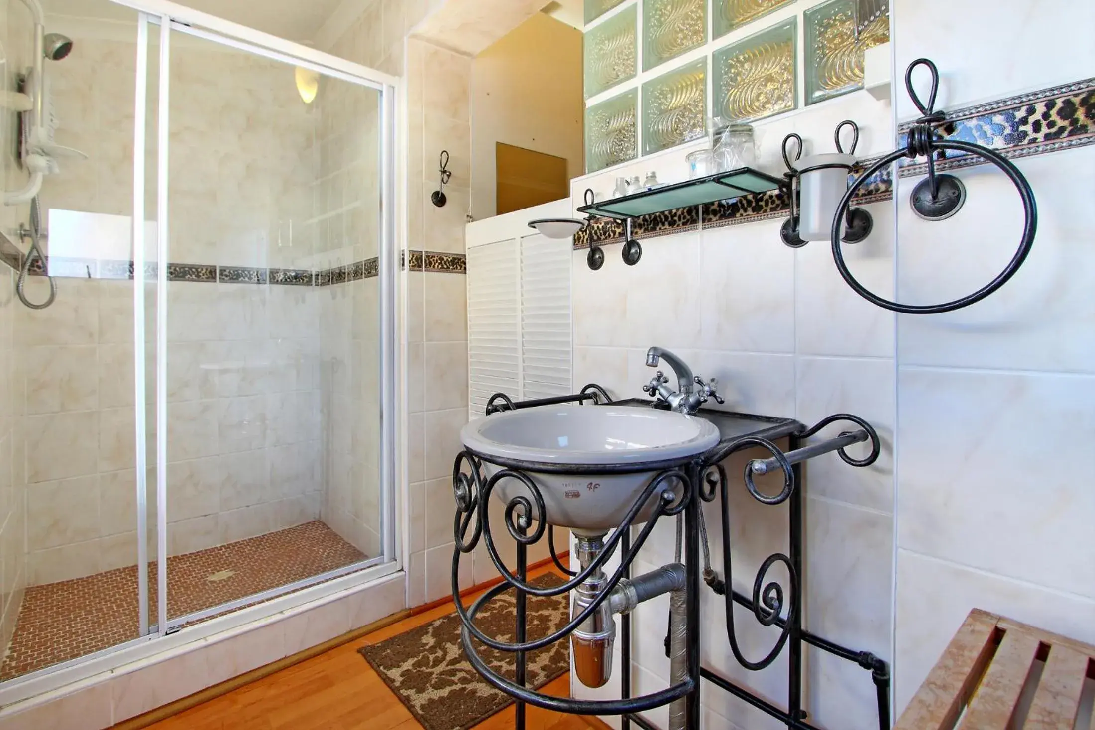 Economy Double Room - single occupancy in Atlantic Beach Villa Economy Double Room - single occupancy in Atlantic Beach Villa