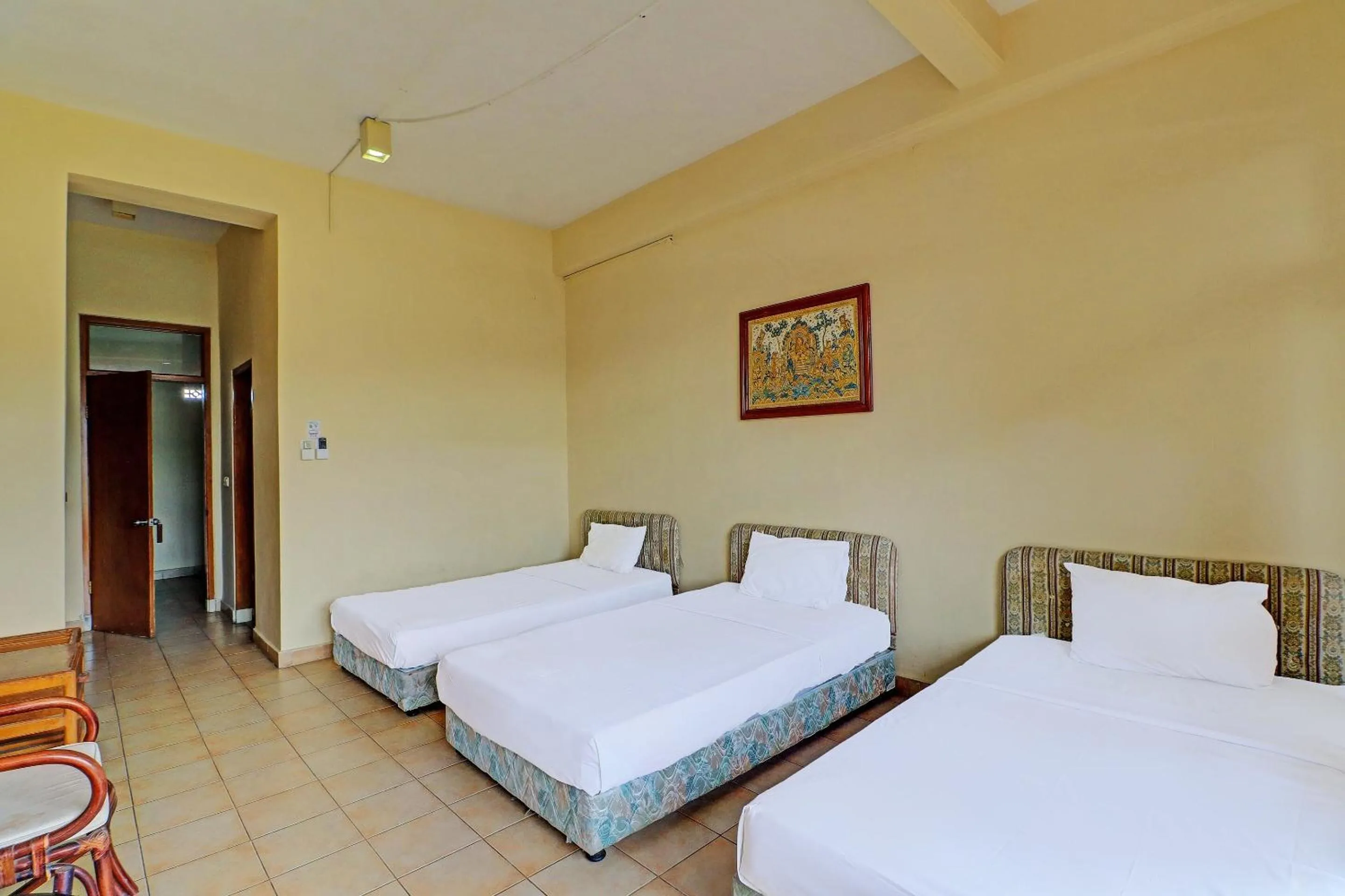 Bedroom in SUPER OYO 91870 Warna Kedaton