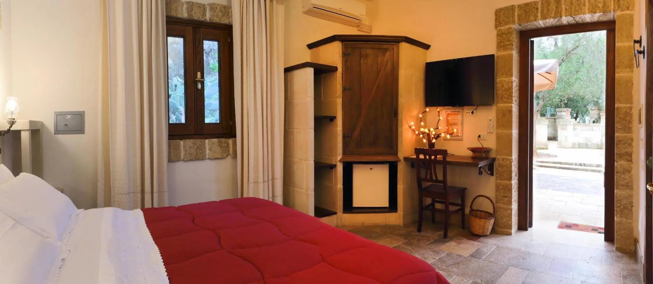 Photo of the whole room, Bed in Masseria L'Uliveto Agri Resort