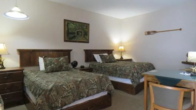 Photo of the whole room, Bed in Tug Hill Resort
