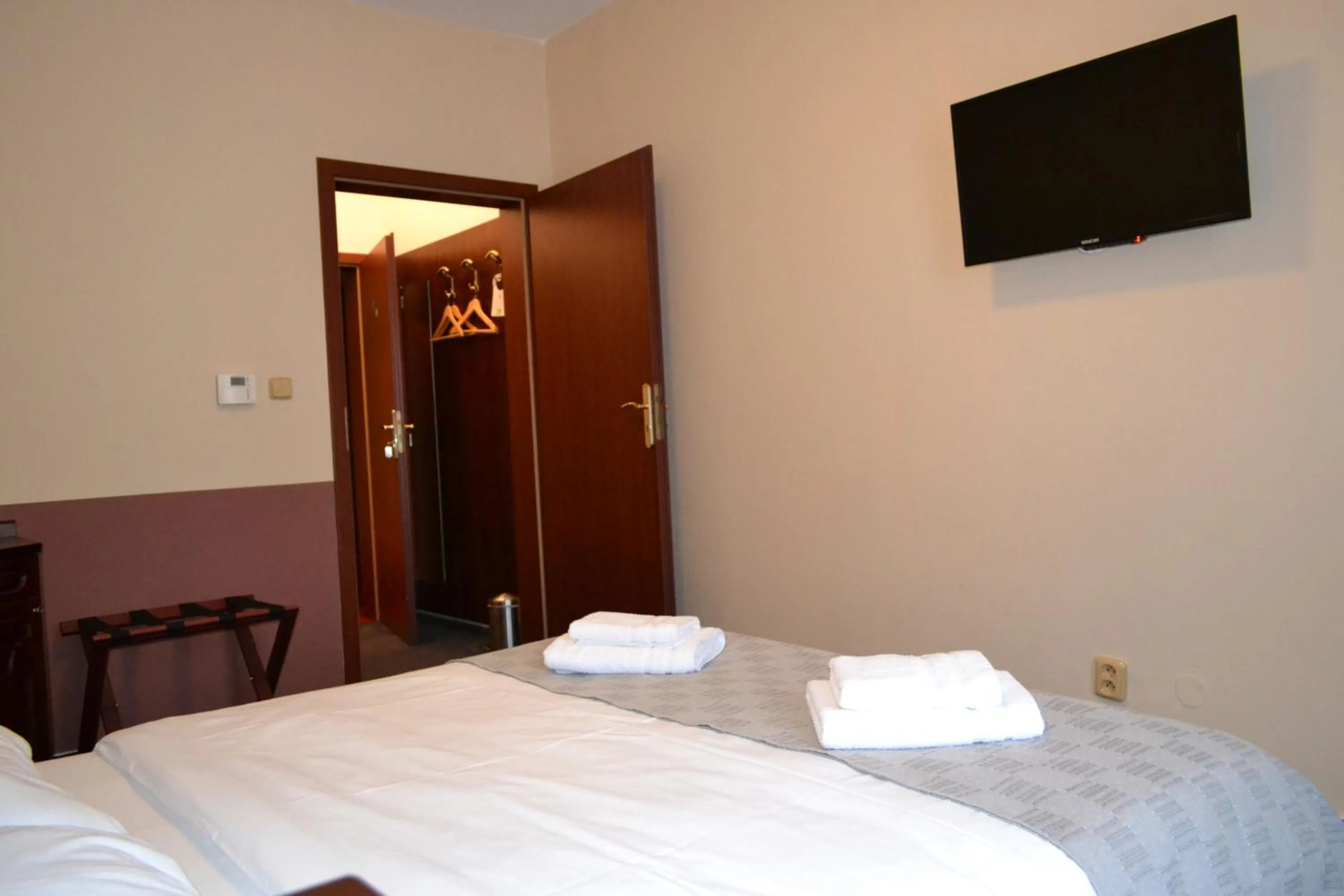 Bed in Greenwood hotel